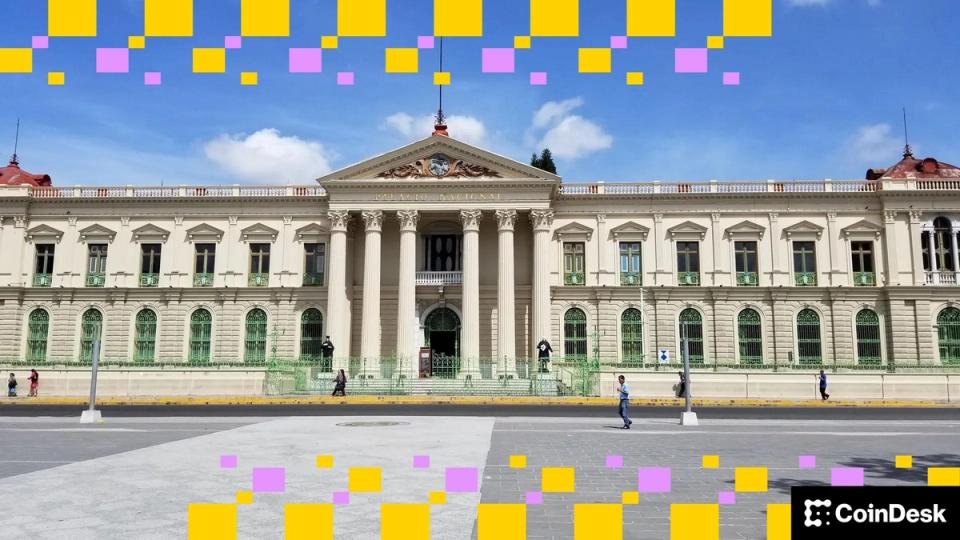 IMF praises El Salvador’s 4% GDP growth as bitcoin tensions ease IMF praises El Salvador’s 4% GDP growth as bitcoin tensions ease