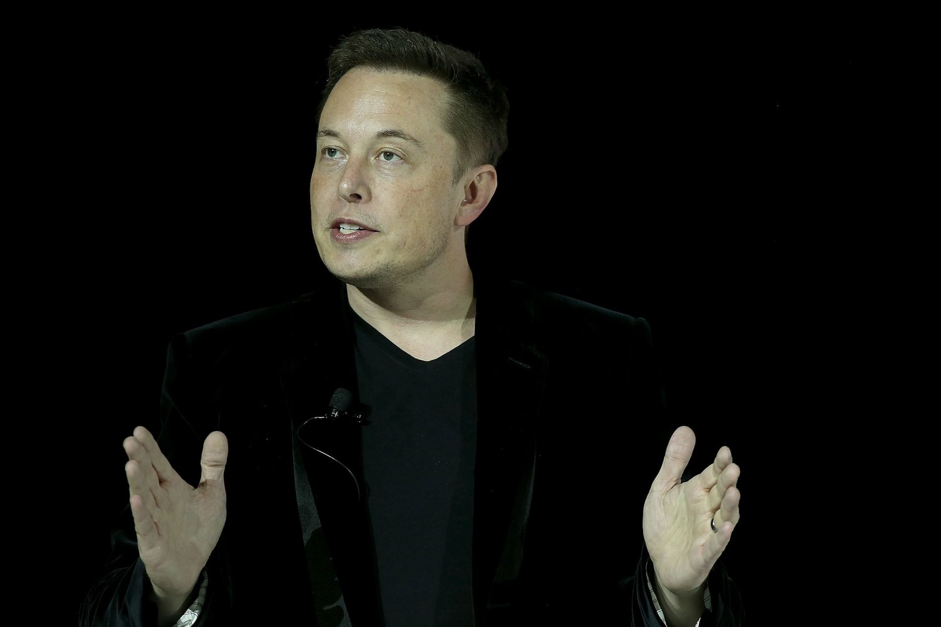 Elon Musk Will Likely Remain Tesla CEO, and Tweet Non-Stop: Prediction Markets