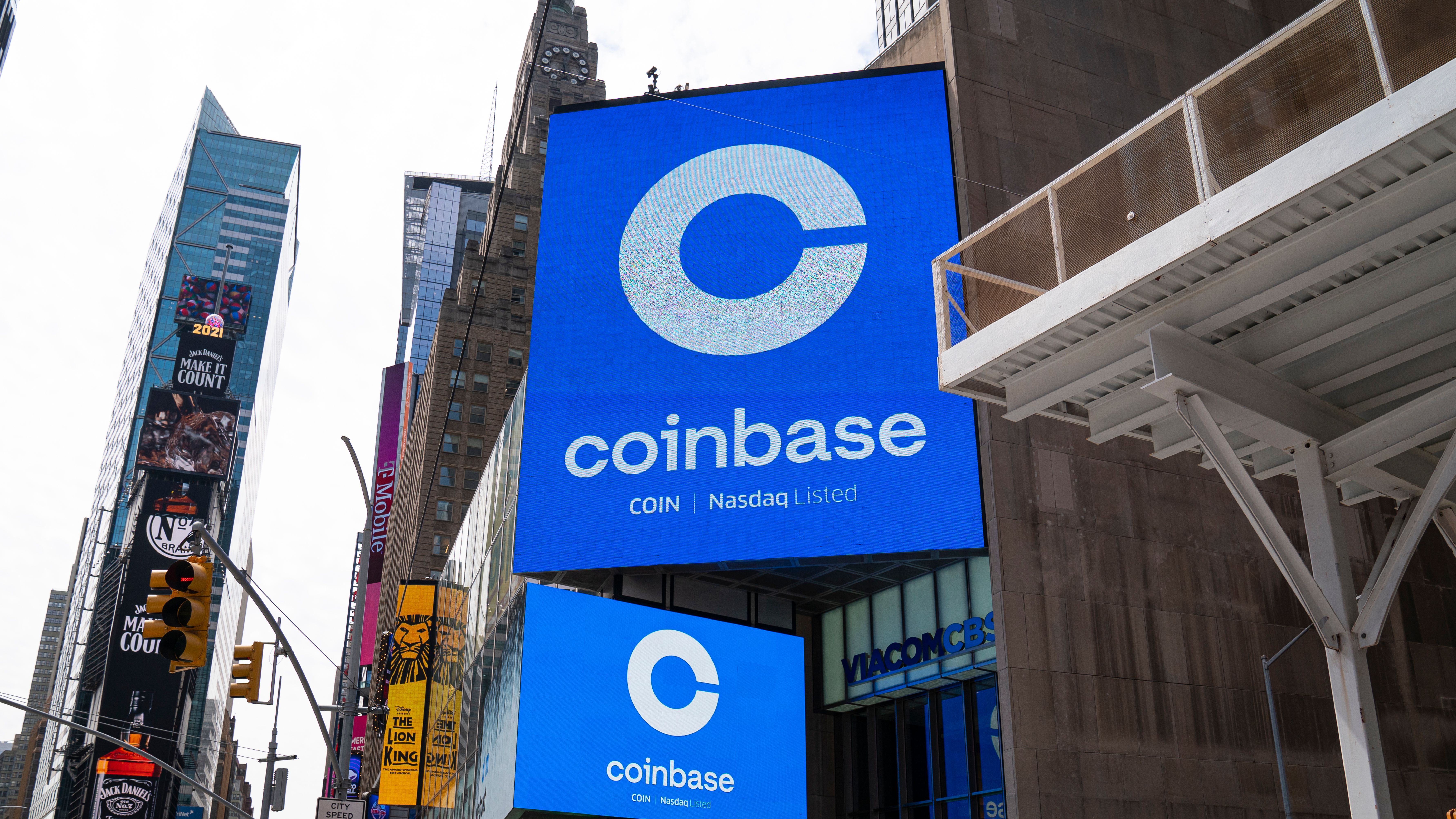 Coinbase Shares Slump After Big Q3 Earnings Miss on 'Softer' Market Condition