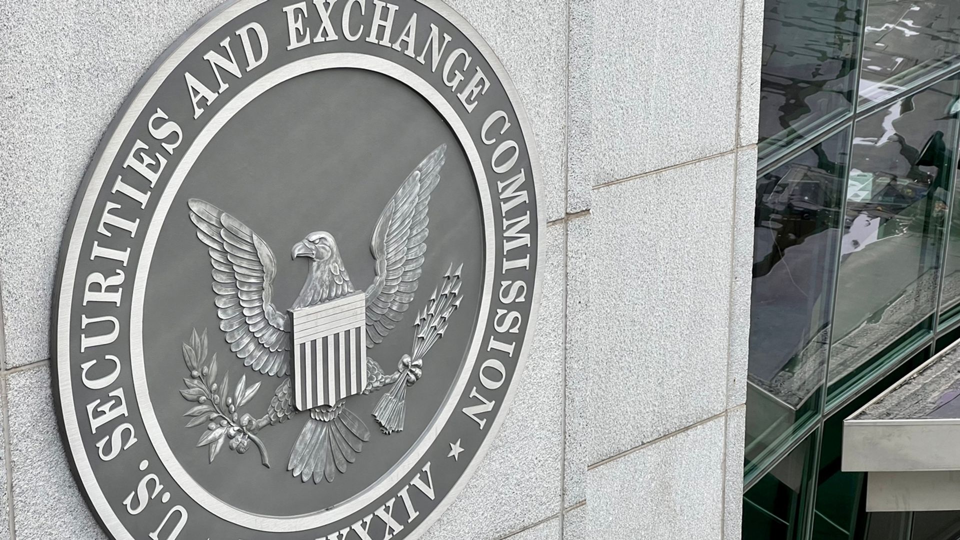 Government Shutdown Threatens Crypto's Big Picture as it Stretches to Second-Longest