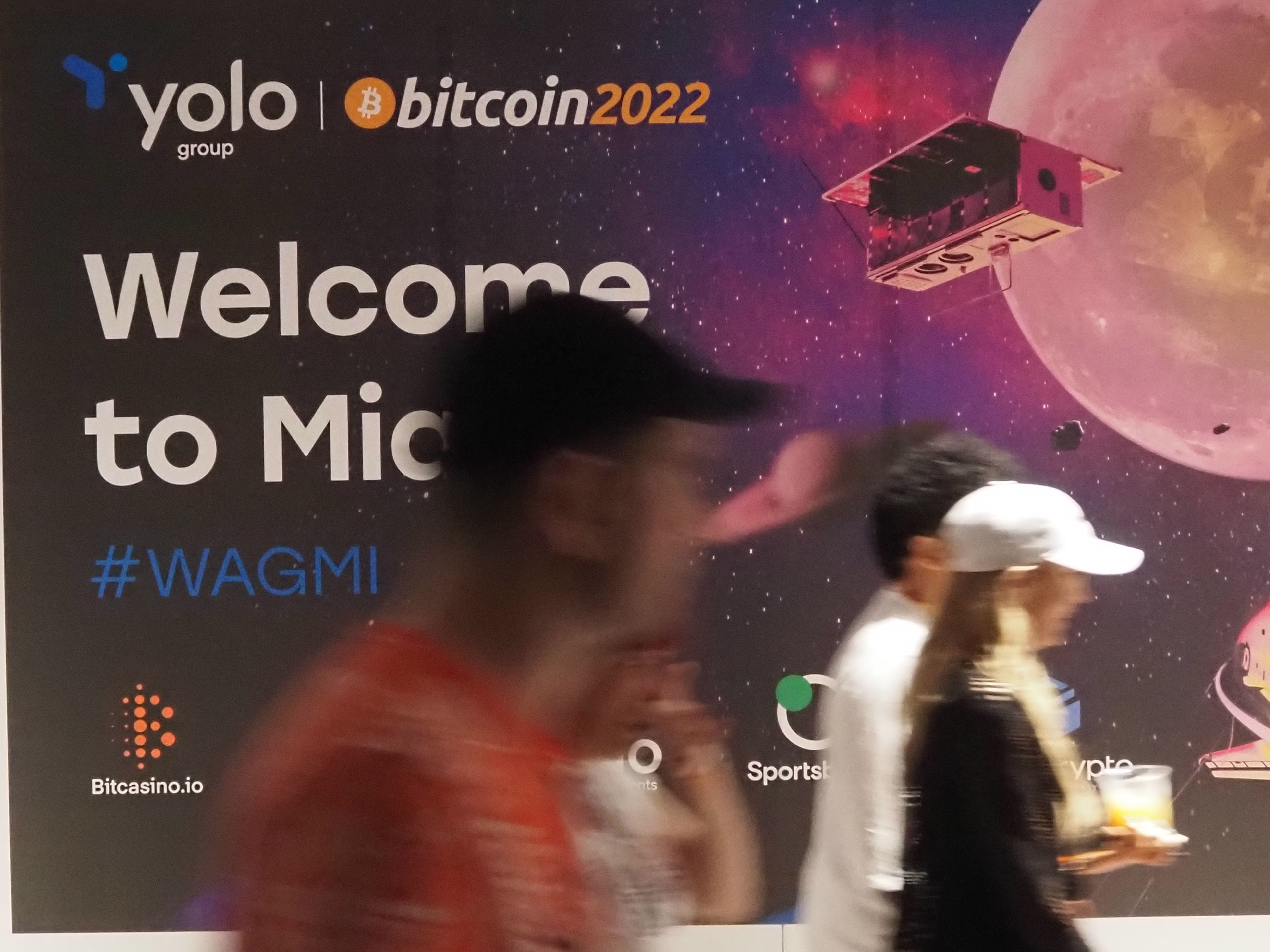Scenes From Bitcoin Miami 2022: The Stars, the Shows and That Giant Bull