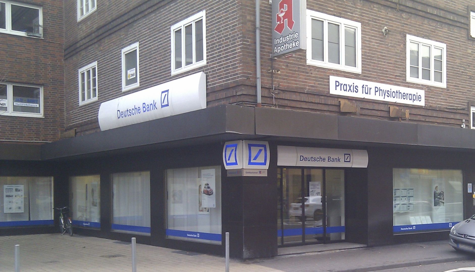 Deutsche Bank Considers Stablecoin or Joining Industry-Led Initiative, Exec Says Deutsche Bank Considers Stablecoin or Joining Industry-Led Initiative, Exec Says