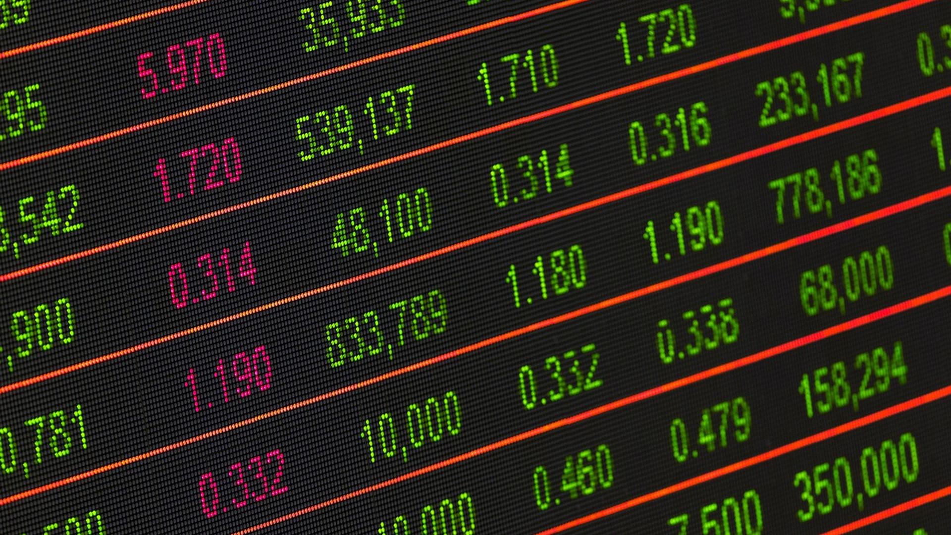 Shaky Notes Bitcoin News Today: BTC, ETH Start August on a Shaky Note as Dollar ...