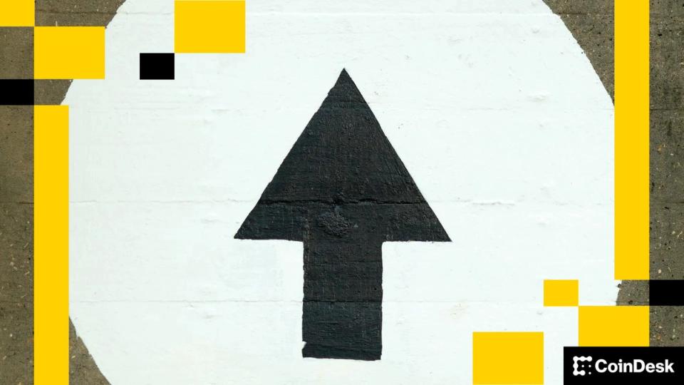 Coinbase e Strategy lideram o mercado de cripto, impulsionados pelo Bitcoin acima de $72.000