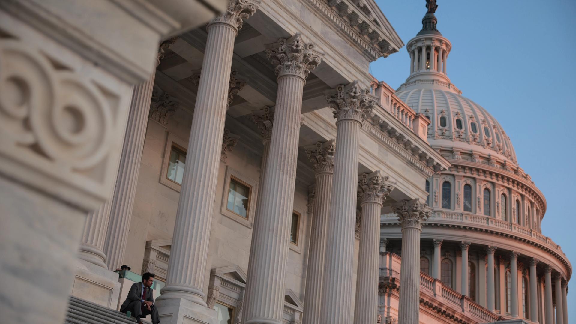 Structural Differences Icon Clarity Act Sails Through U.S. House of Representatives Ahead of GENIUS ...