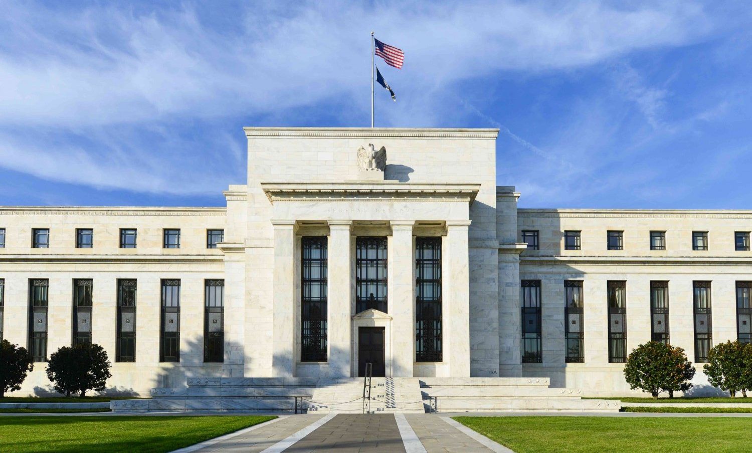 Bitcoin trades above a make-or-break level ahead of Warsh hearing