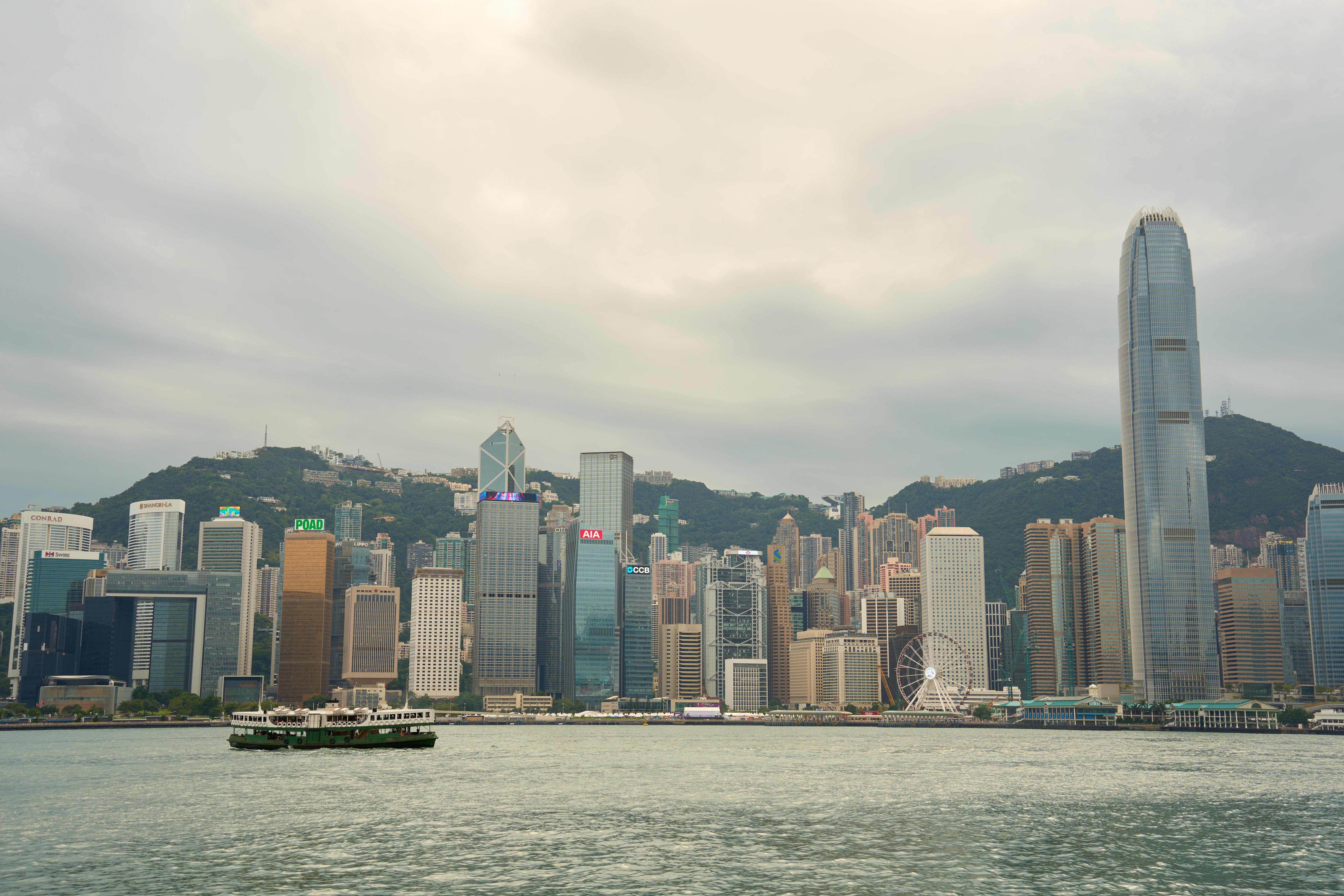 Bitcoin Stalls Below $80,000 as Asian Demand Fades and US ETF Outflows Mount
