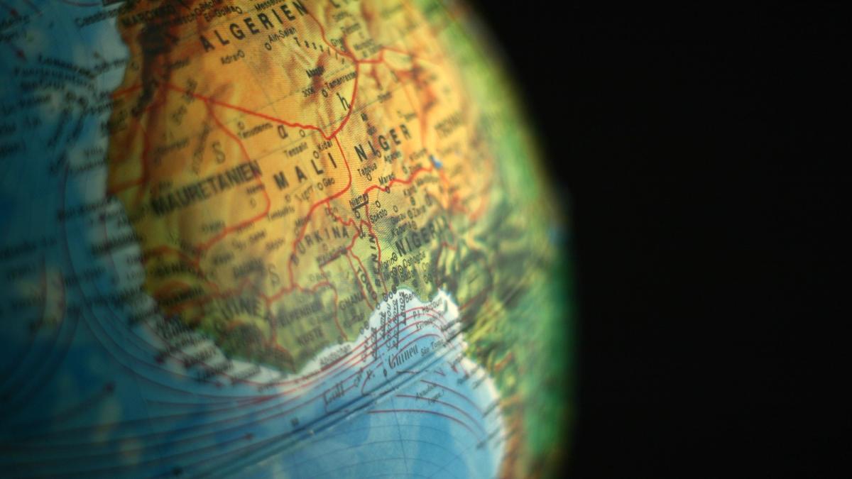Binance, Coinbase join West Africa operation targeting crypto investment fraud networks