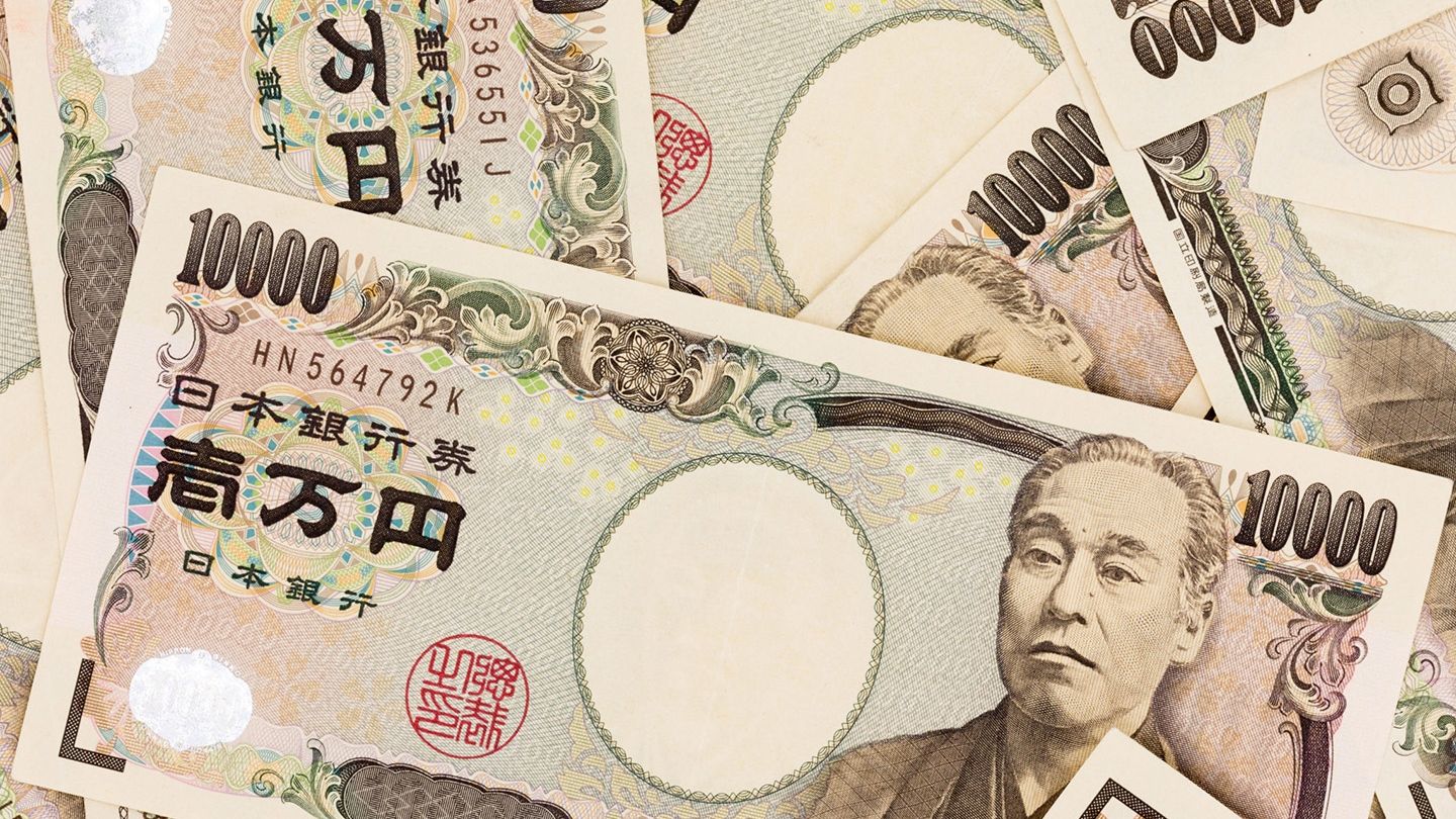 Bitcoin’s Link to Ishiba-Led Swoon in Nikkei Comes Into Question as Yen Declines