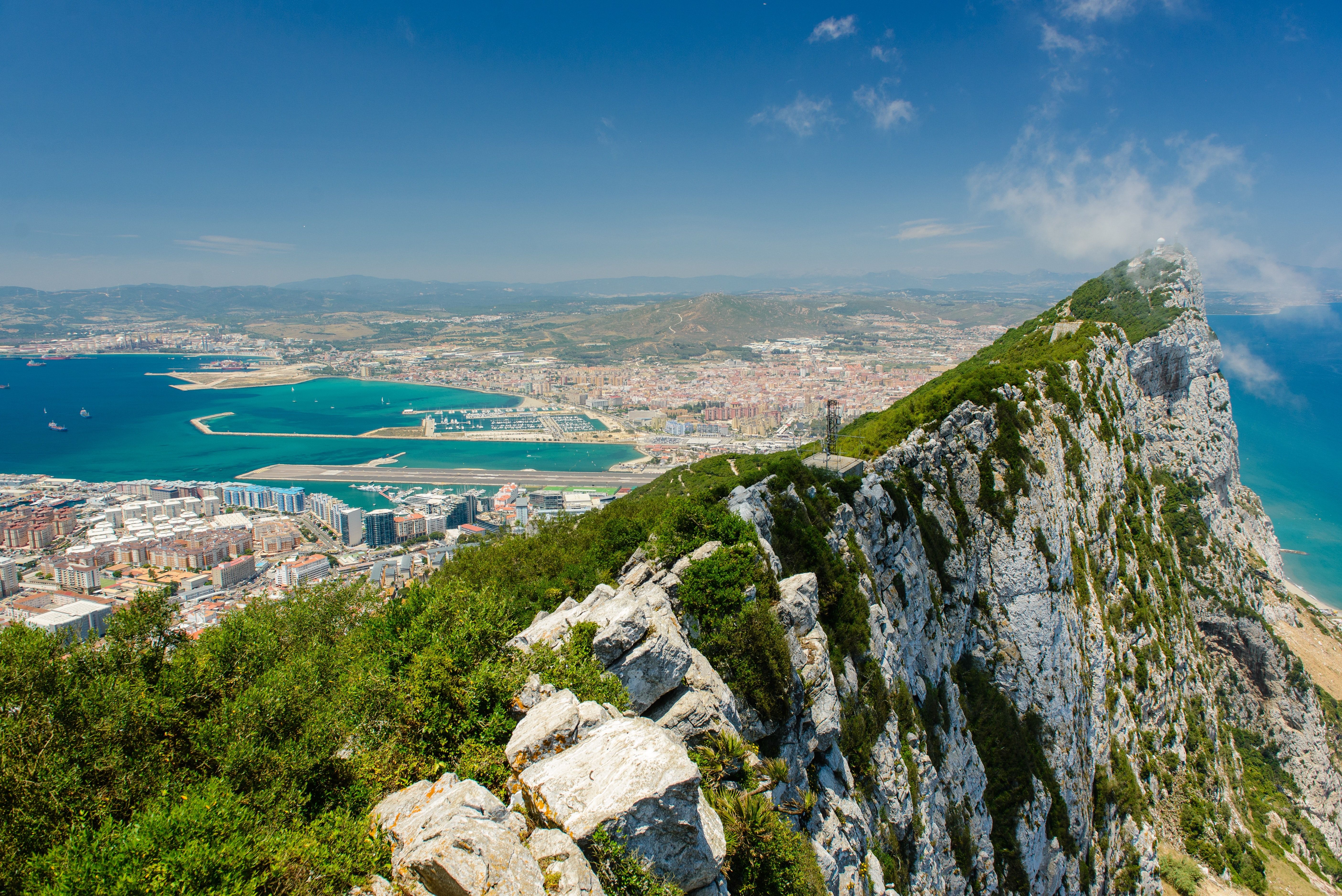 Gibraltar to Integrate Blockchain Into Government Systems