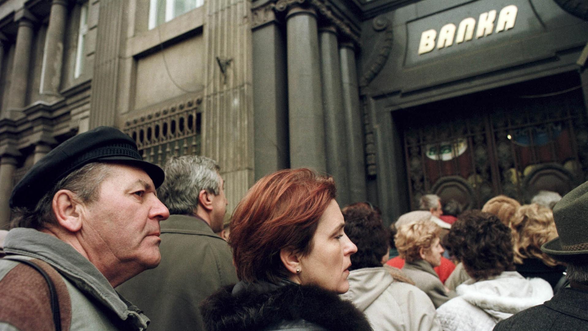 DeFi Kini Menurun: Risiko Tetap Tinggi, Hasil Justru Lebih Rendah dari Bank