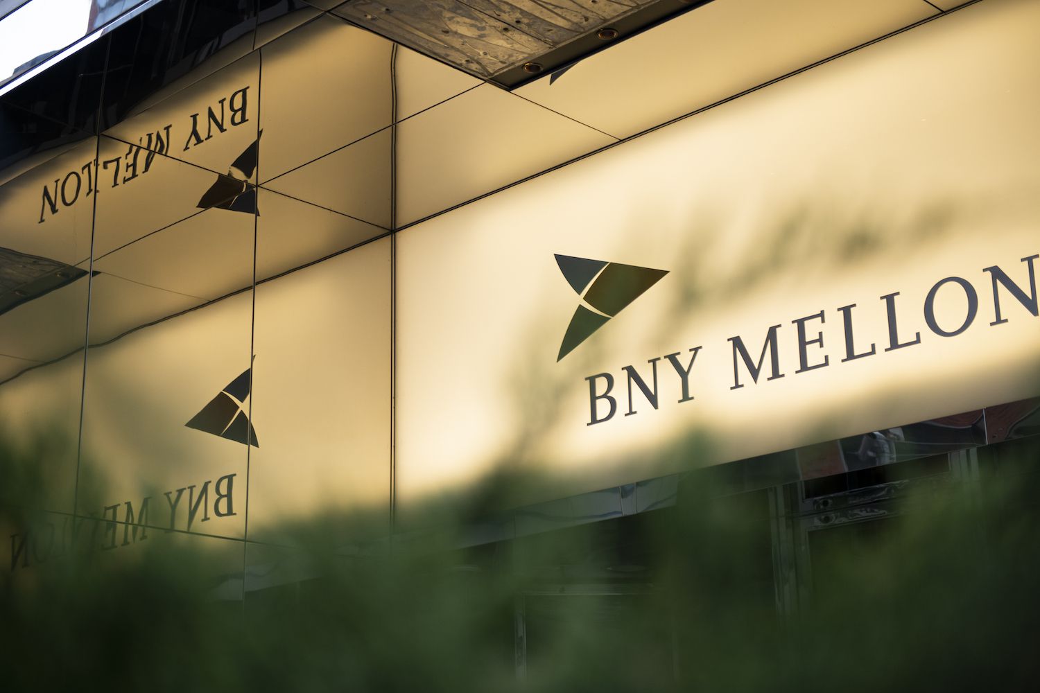 BNY Mellon Announces Crypto Custody and Spies Integrated Services