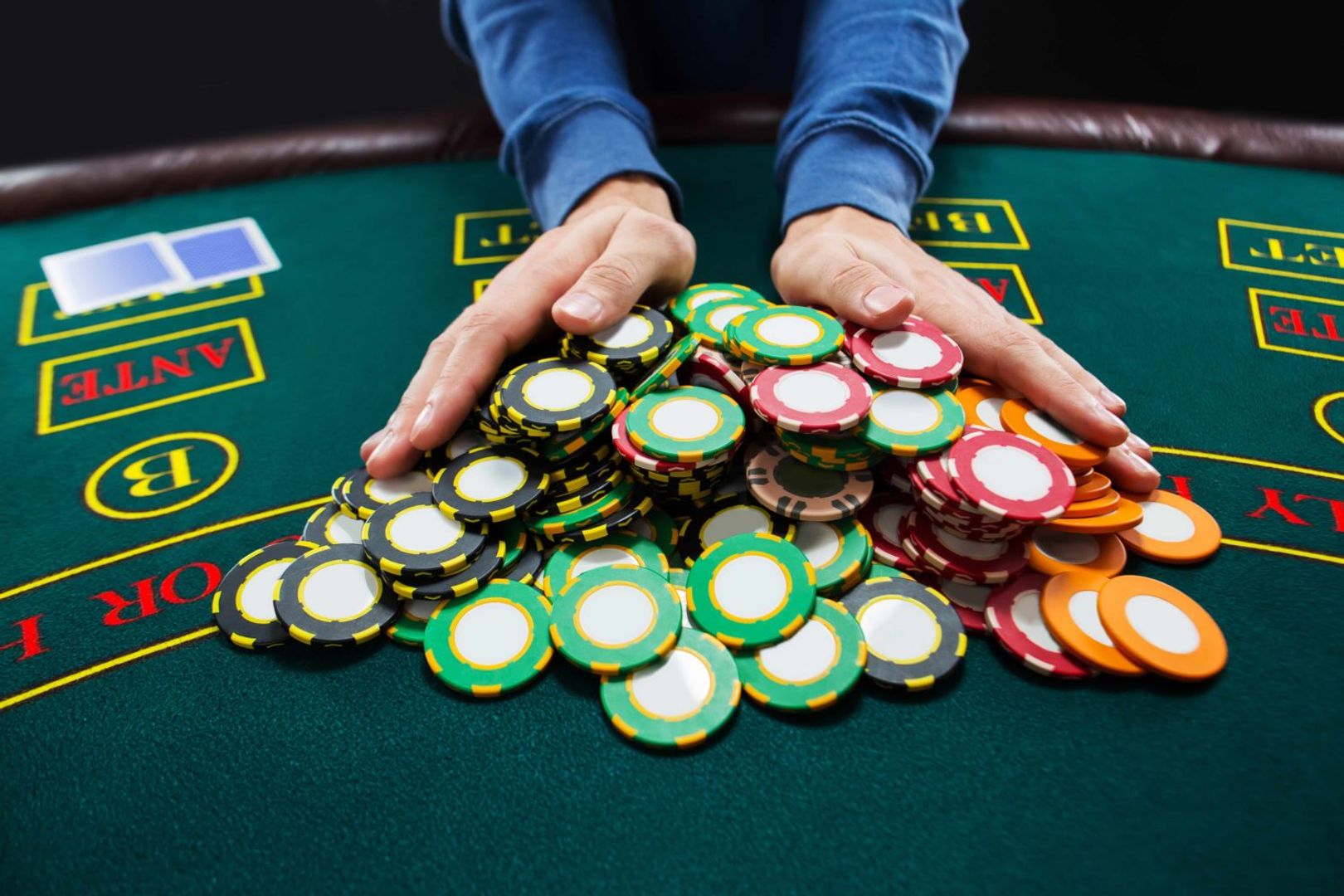 Bitcoin Whale Bets $23.7M on BTC Rally to $200K by Year-End