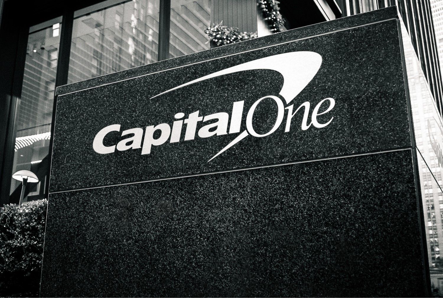 Capital One Seeks Blockchain Patent for 'Collaborative' Authentication Tool