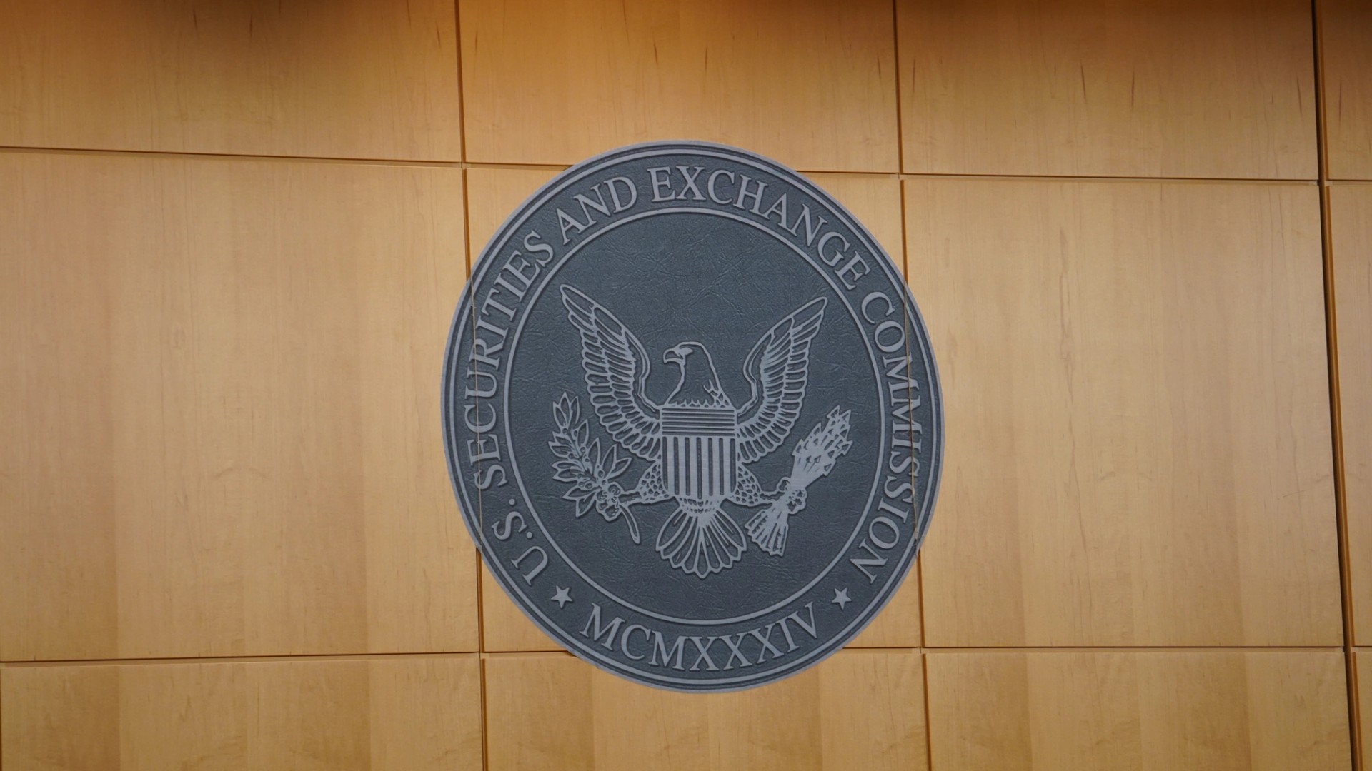 SEC to review Nasdaq bitcoin options approval after CME challenge