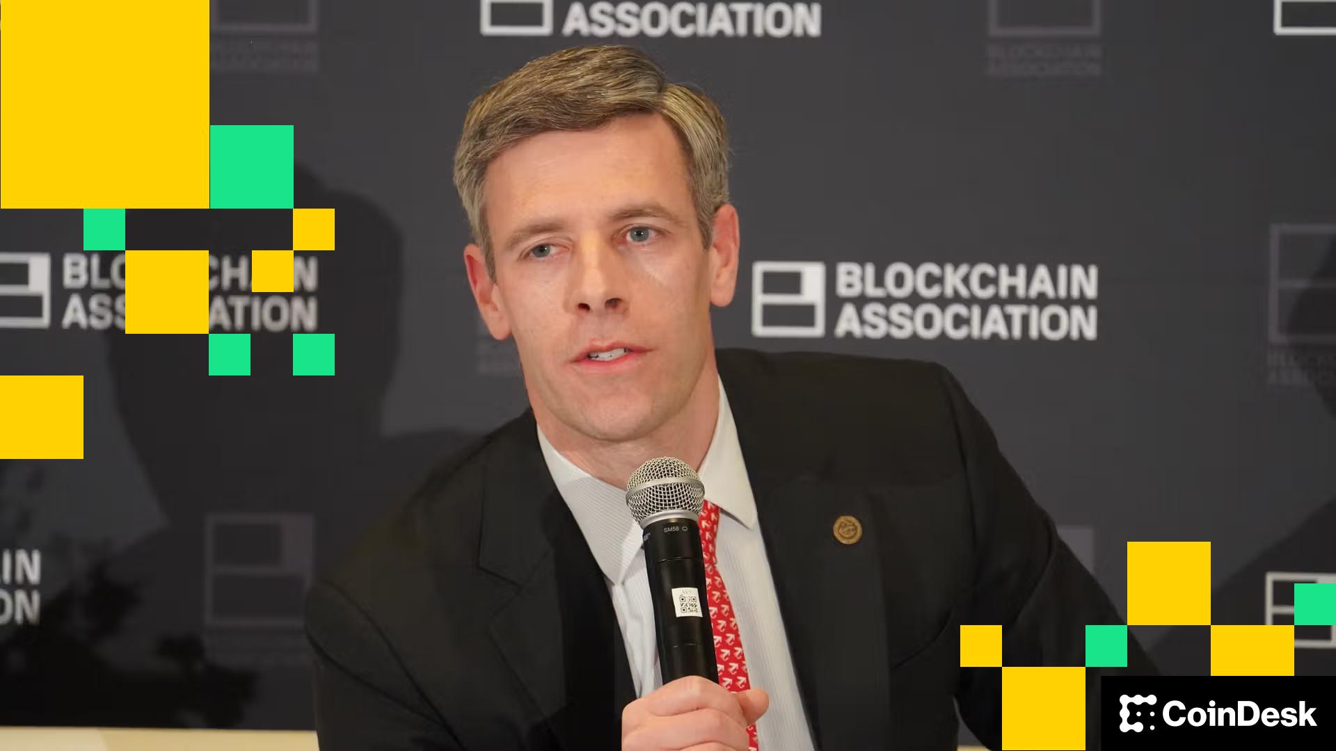 U.S. regulator's GENIUS pitch puts dark cloud over crypto sector's stablecoin model