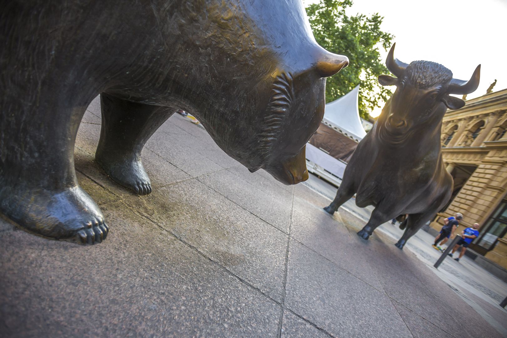 Bearish Bitcoin Trader Loses $92M as Surge Wipes Out $426M in Short Liquidations Bearish Bitcoin Trader Loses $92M as Surge Wipes Out $426M in Short Liquidations