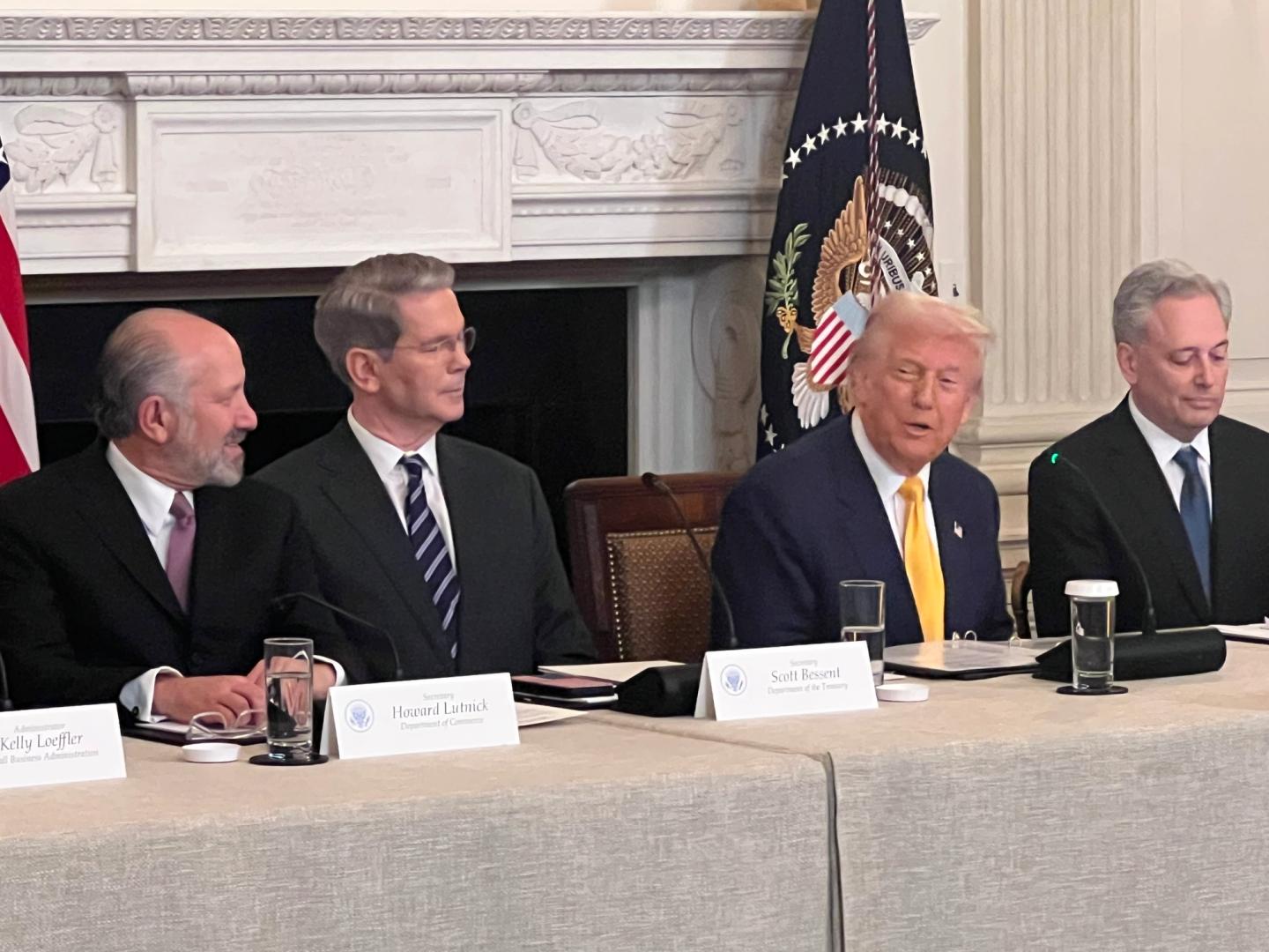 Trump Family-Linked Firms Profited $320M on Memecoin Despite 87% Decline Since Day One Trump Family-Linked Firms Profited $320M on Memecoin Despite 87% Decline Since Day One