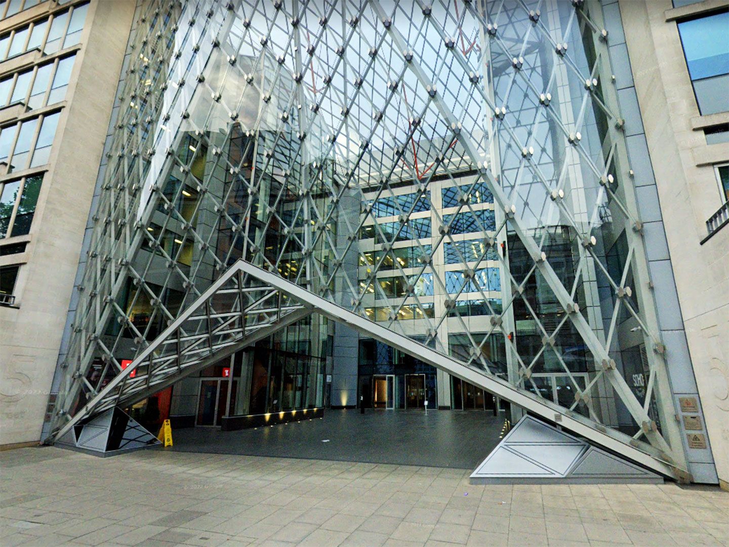 Brevan Howard Hires Dragonfly Capital Veteran as Digital Portfolio Manager