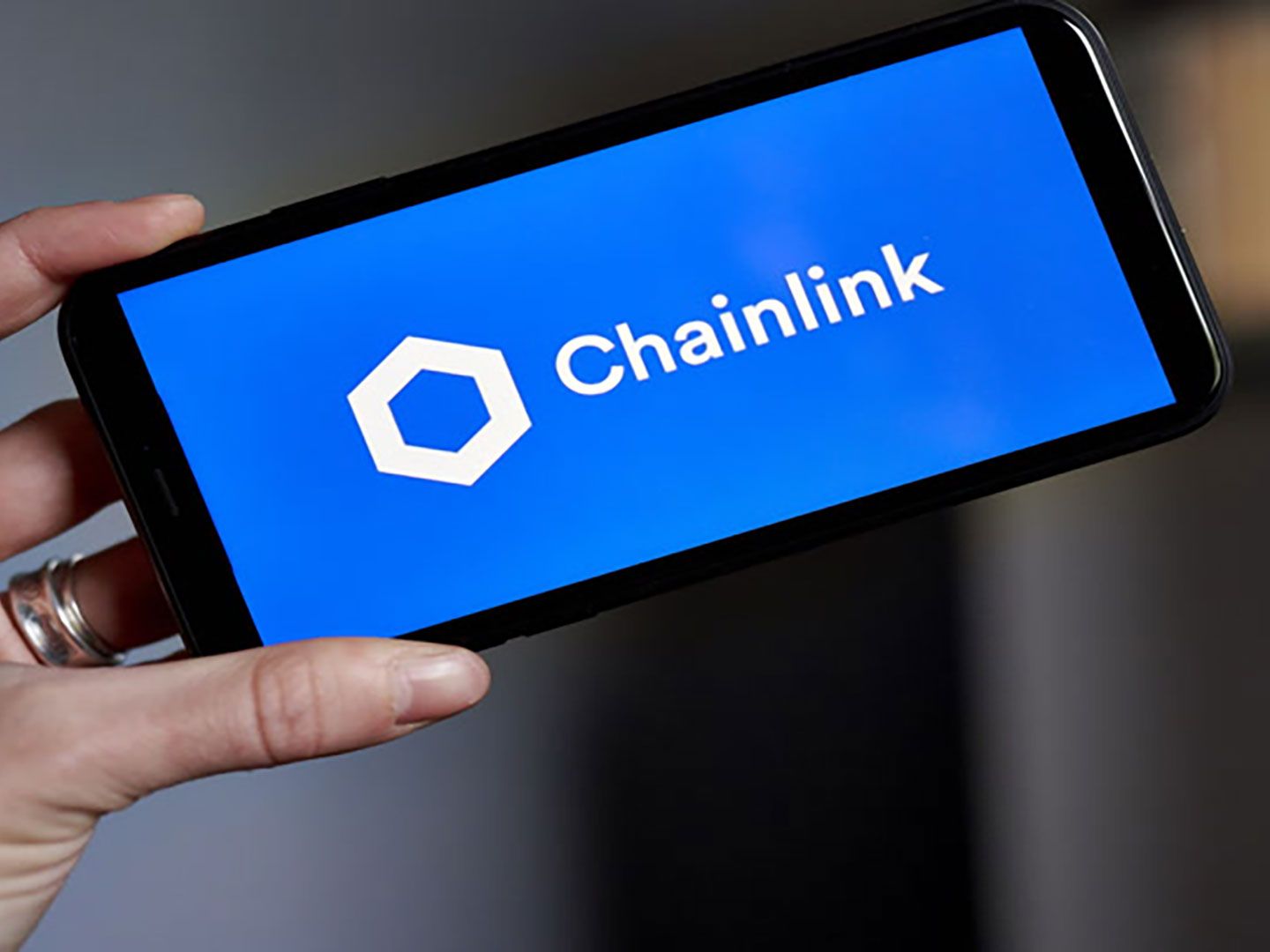 LINK News: Chainlink Gains Investor Favor as Donald Trump Platform Buys More Tokens