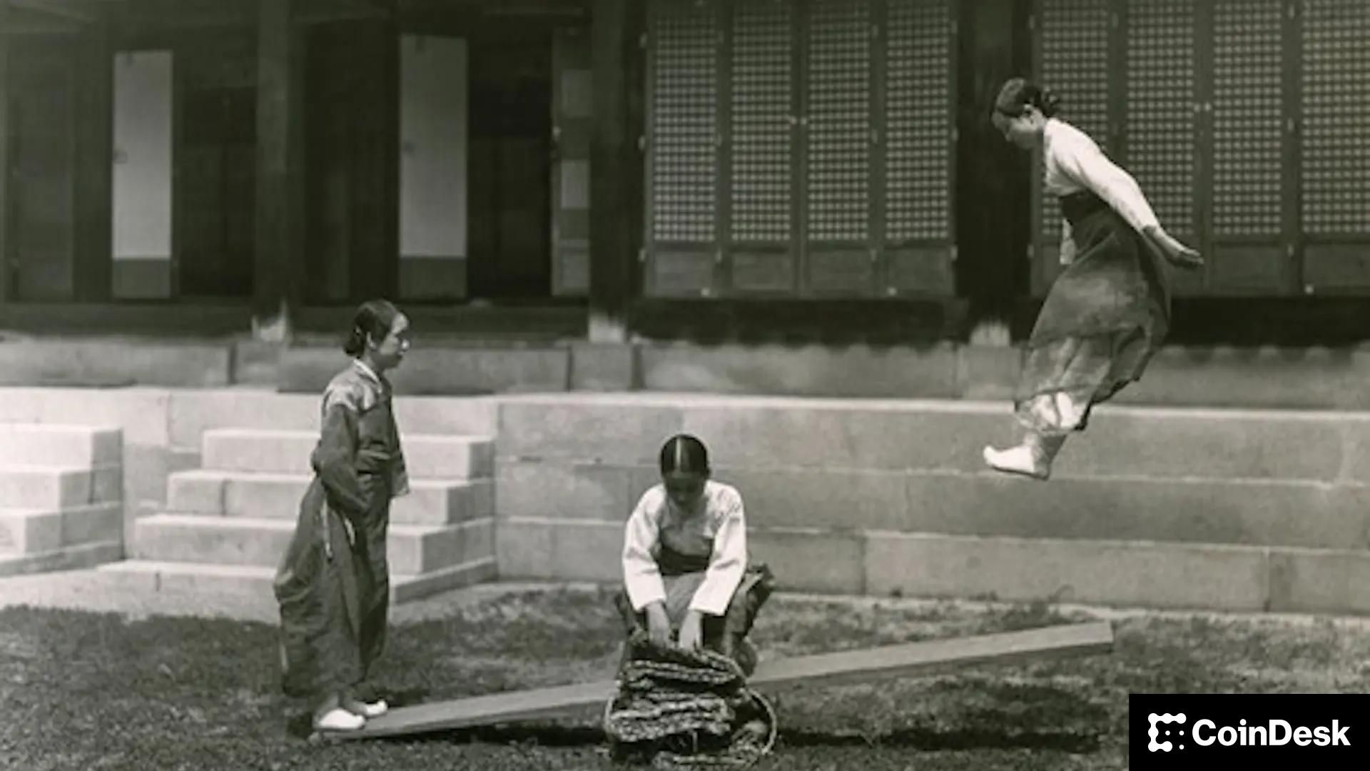 Crypto Leverage Hits Record High in Q3 as DeFi Dominance Reshapes Market Structure: Galaxy