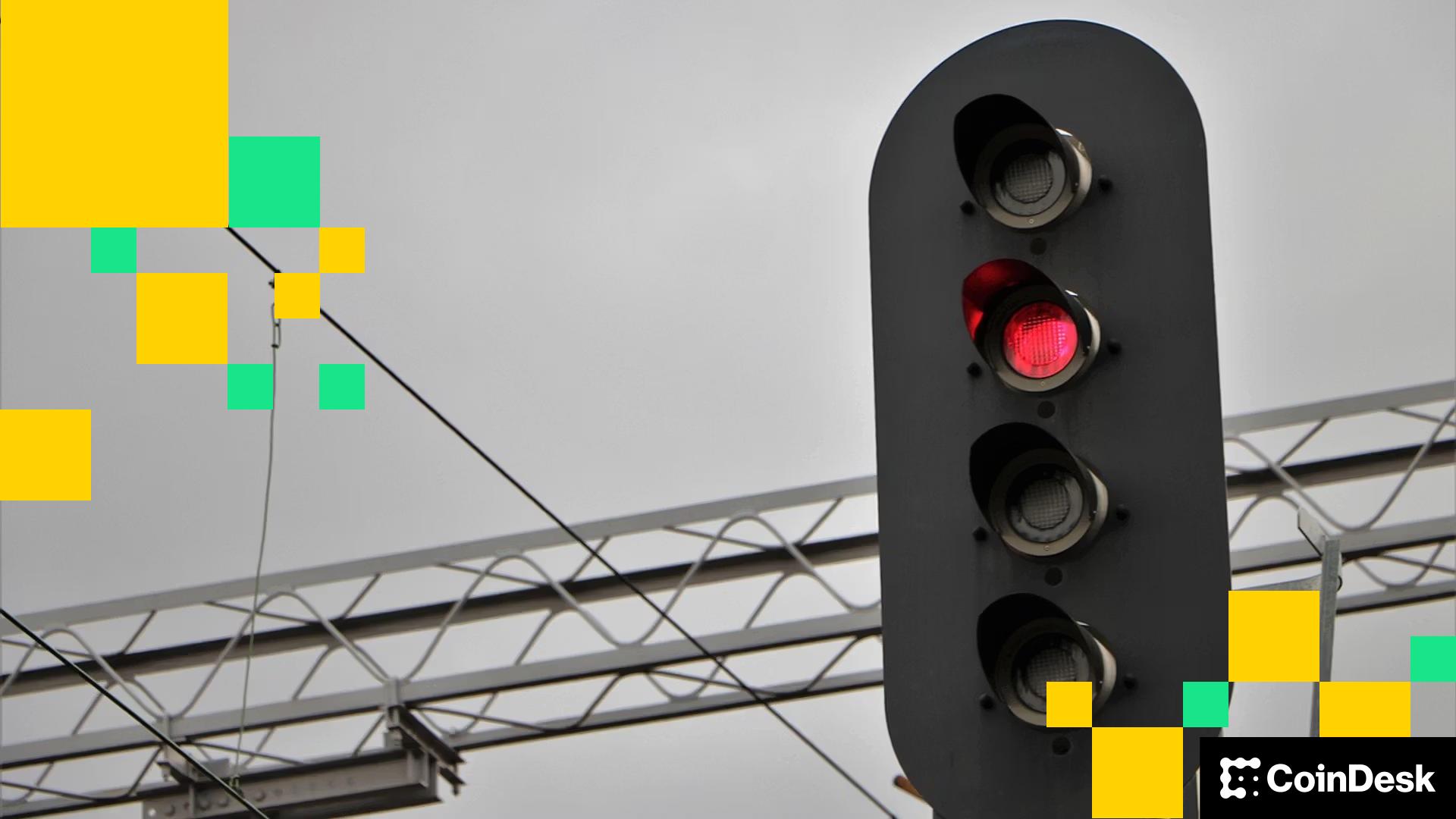 Crypto Markets Today: Bitcoin Holds $103K, Altcoins Consolidate on `Fearful' Sentiment