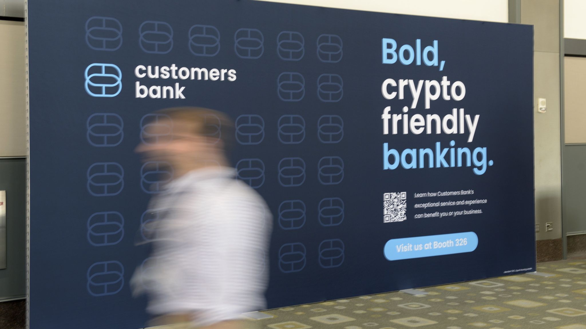 Crypto-Friendly Bank Ordered by Fed to Limit Risks From Digital Asset Clients