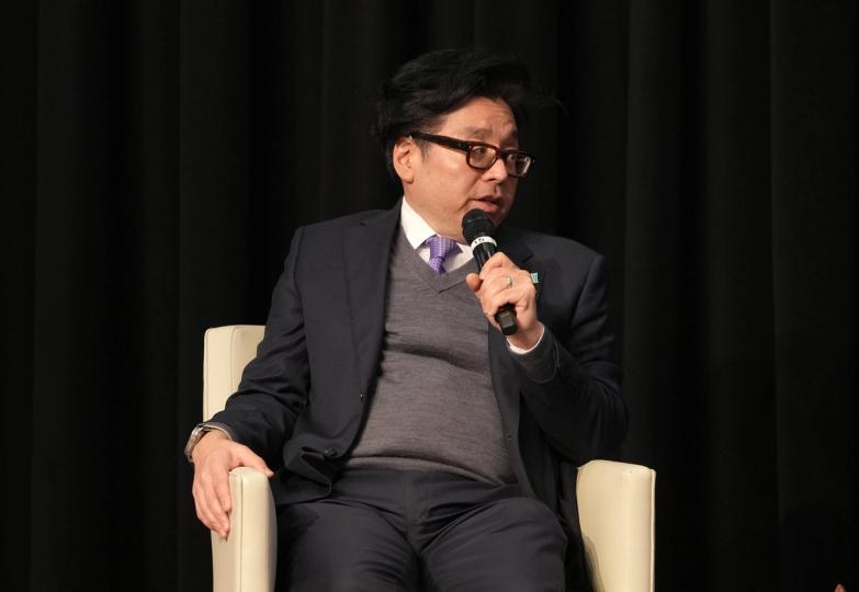 Tom Lee responds to controversy surrounding Fundstrat’s differing bitcoin outlooks Tom Lee responds to controversy surrounding Fundstrat’s differing bitcoin outlooks