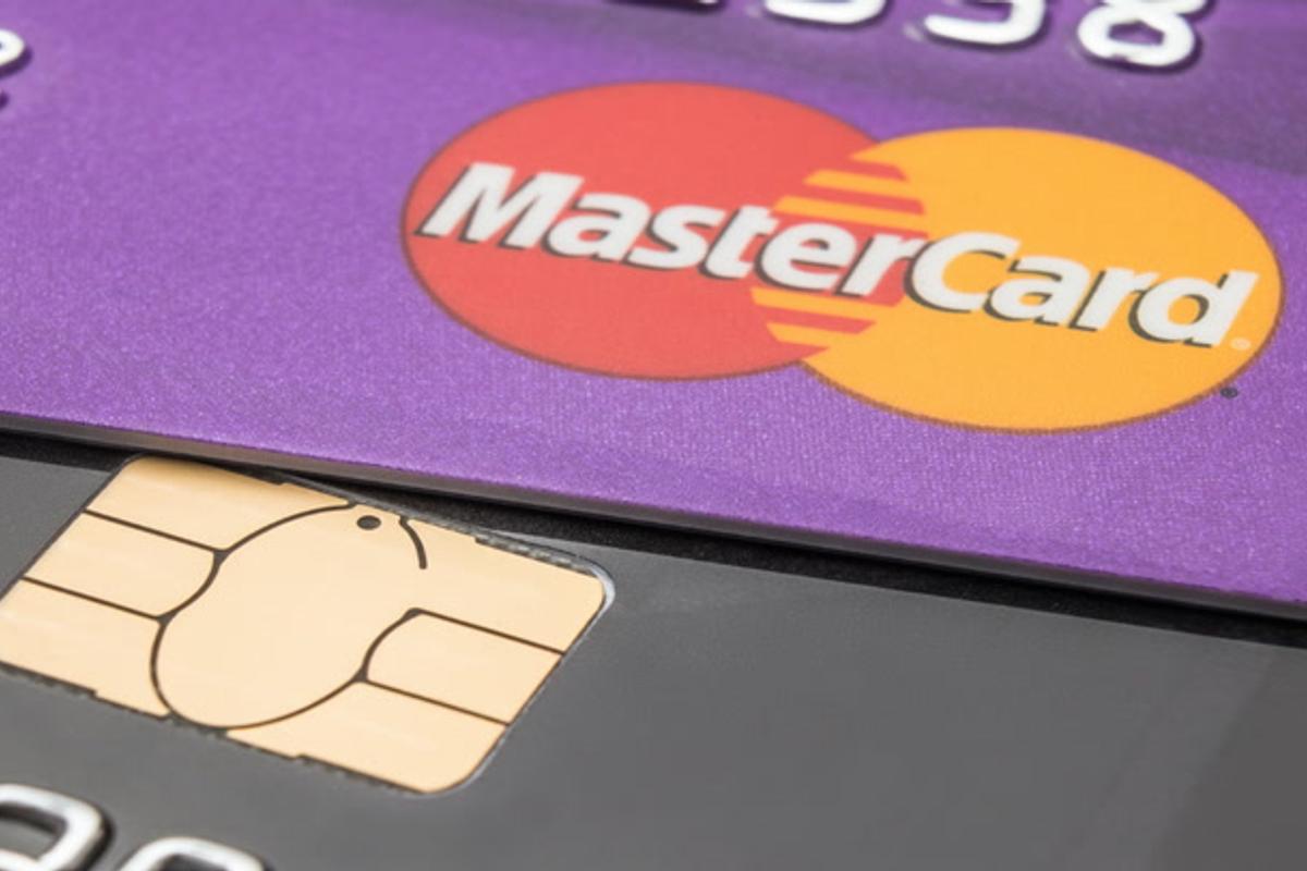 Stablecoin supply stalls, but payments jump 45% as Visa, Mastercard and.