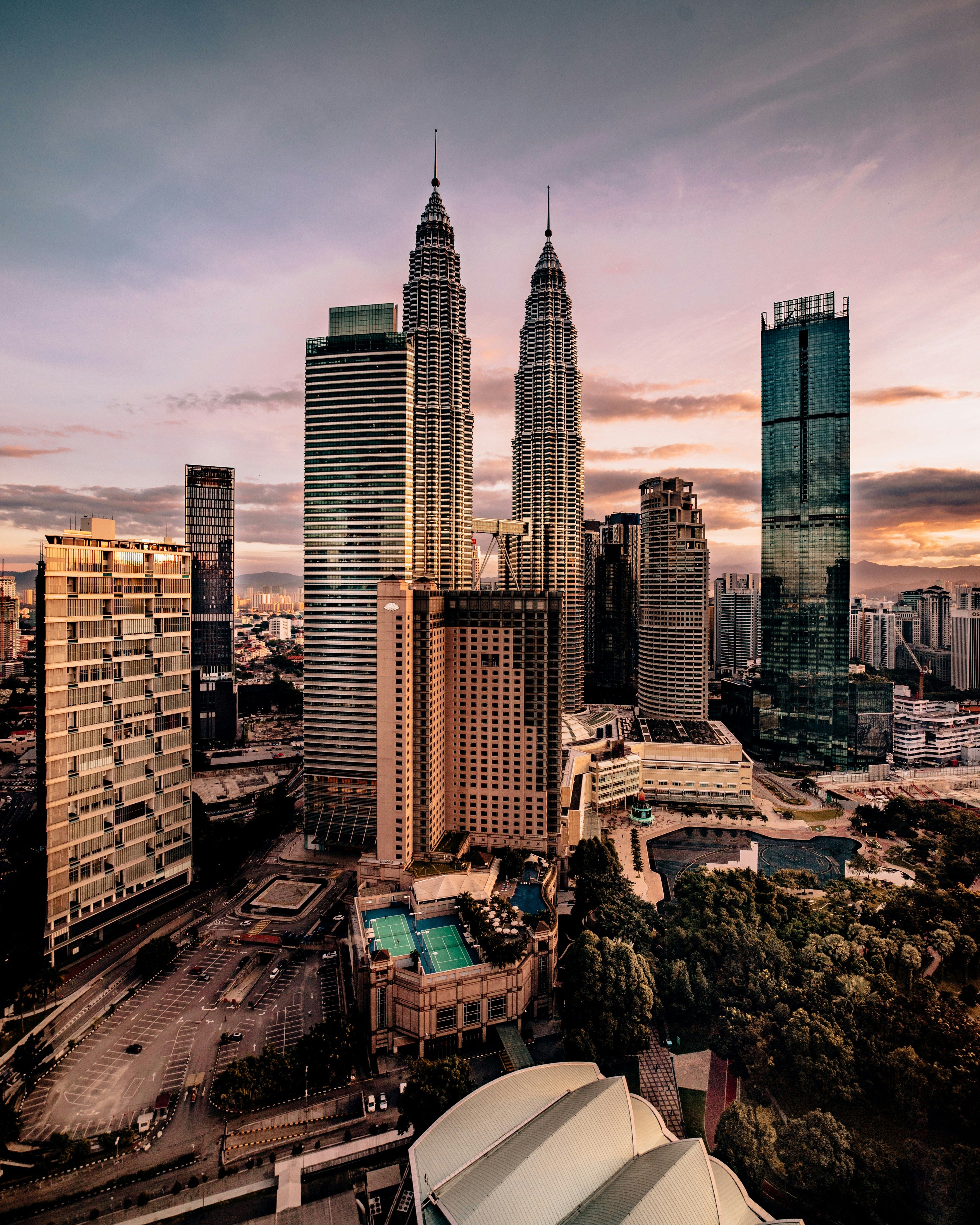 Malaysia PM Weighs Introduction of Crypto, Blockchain Legislation