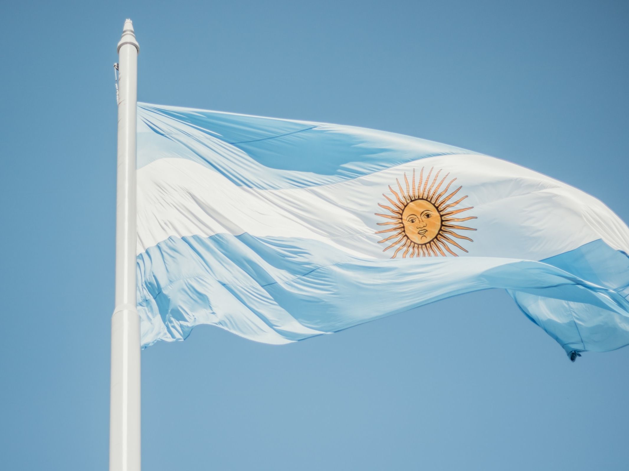 Coinbase (COIN) Receives Approval to Expand Services Into Argentina