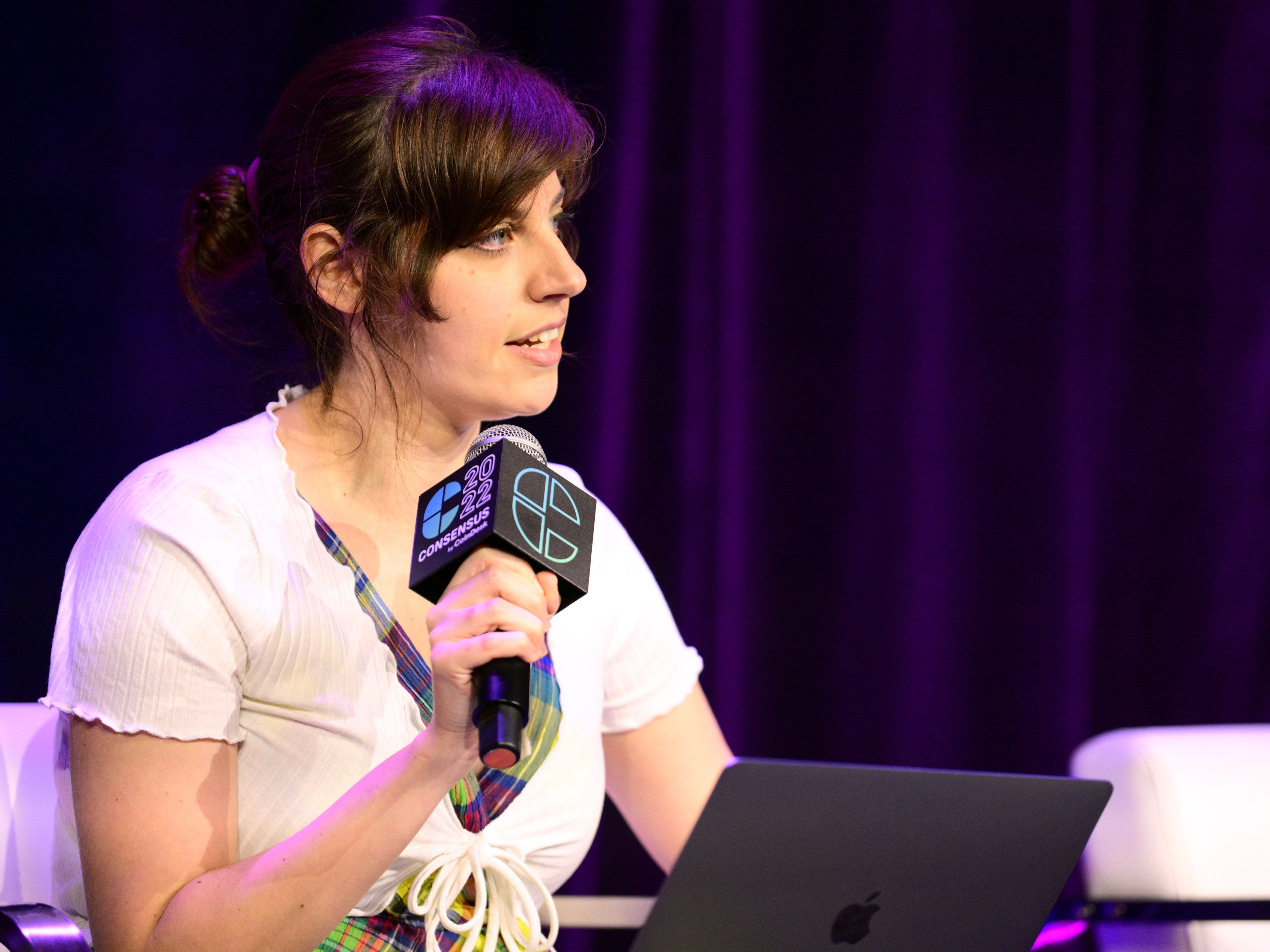 Katherine Dee, aka, Default Friend speaks at Consensus 2022 (CoinDesk)