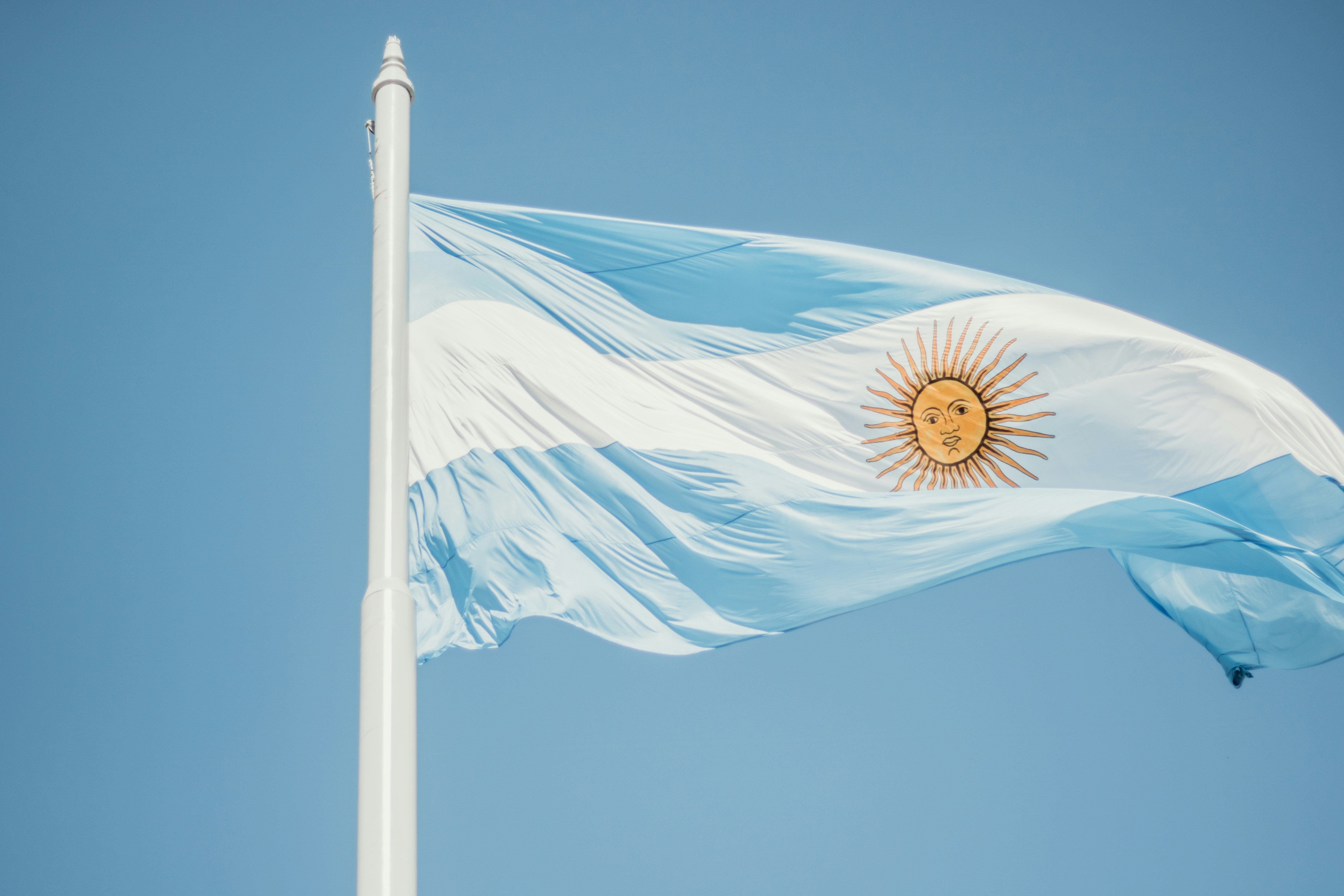 Tether and Circle Stablecoin Purchases Dominate in Argentina