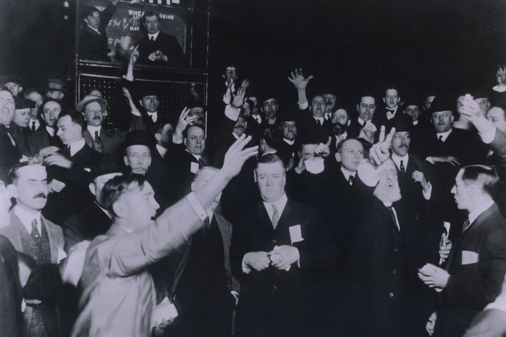 Bitcoin Traders Eye Long Term BTC Accumulation by Selling Put Options Bitcoin Traders Eye Long Term BTC Accumulation by Selling Put Options