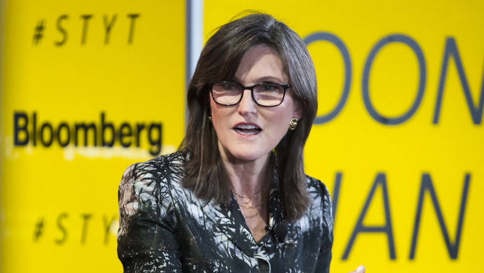 Cathie Wood’s ARK: Bitcoin’s Bullish Momentum Slows as Long-Term Holder Stacks Hit Record Cathie Wood’s ARK: Bitcoin’s Bullish Momentum Slows as Long-Term Holder Stacks Hit Record