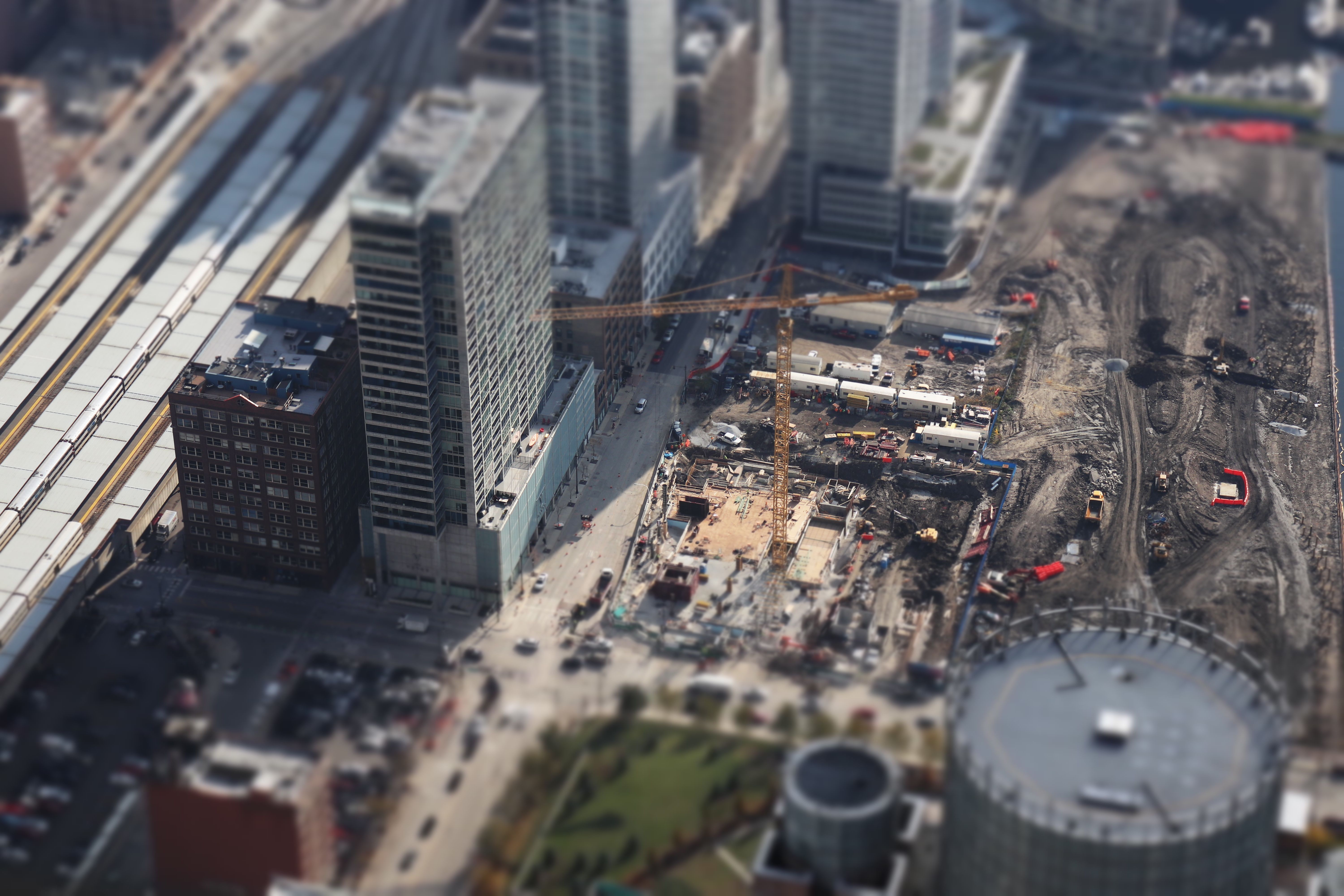 Aerial view of a construction site in downtown Chicago.