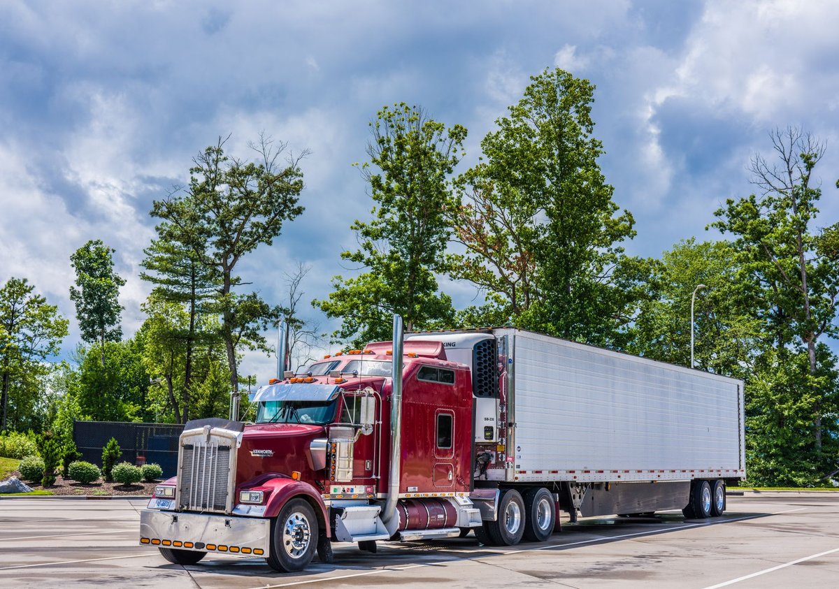 commercial trucking commercial interviewGuide
