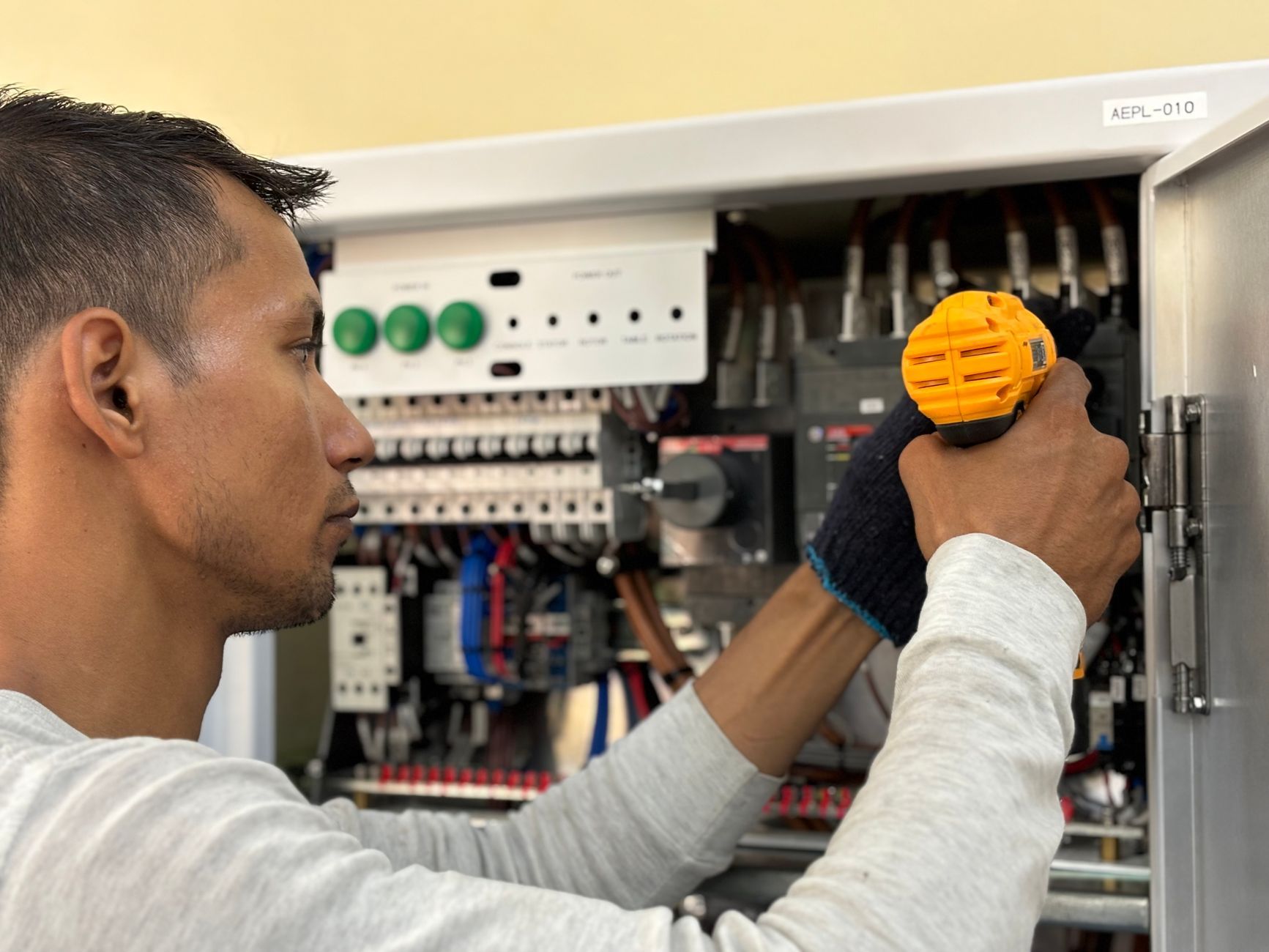 Elevator Maintenance - Salary Guide