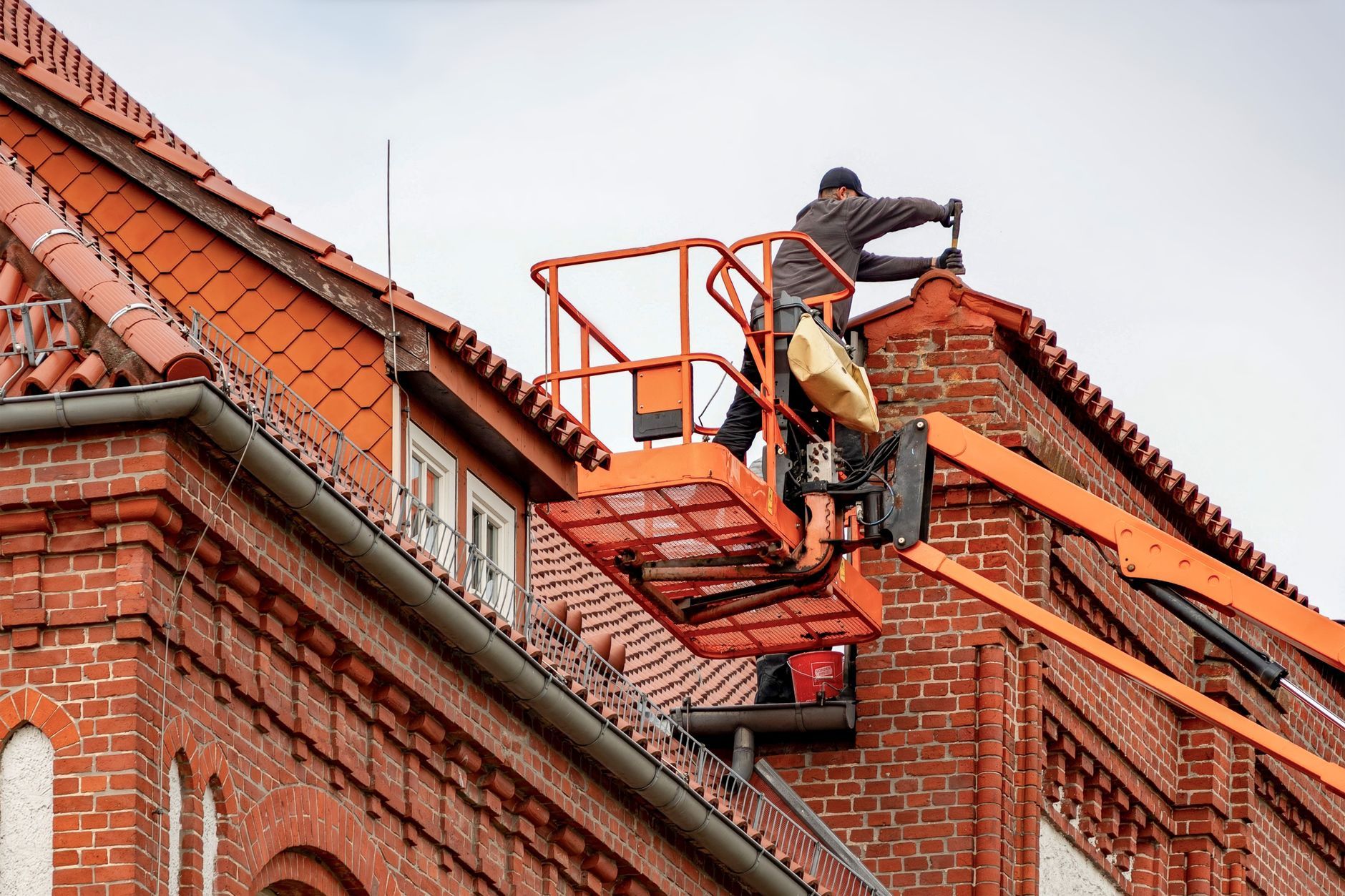 Commercial Roofing — Salary Guide