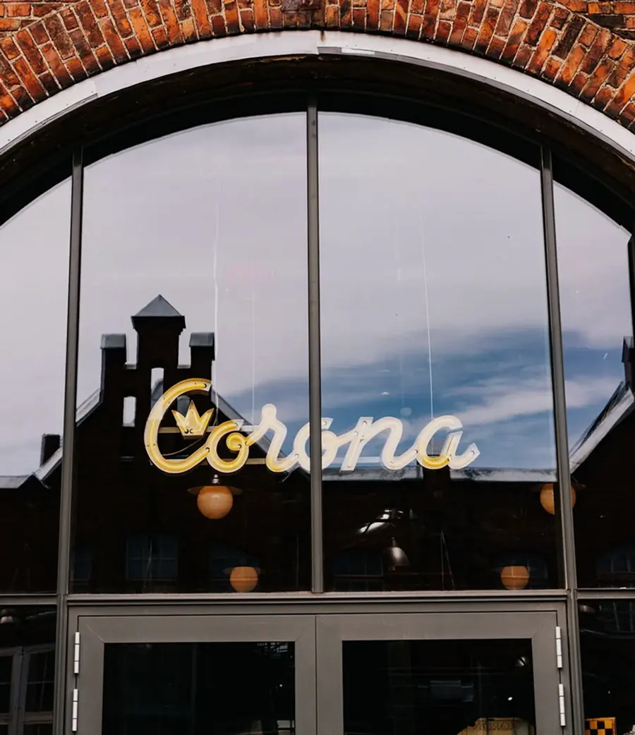 Corona Bar
