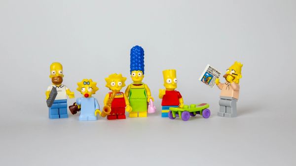 Simpsons lego minifigures against a white background.