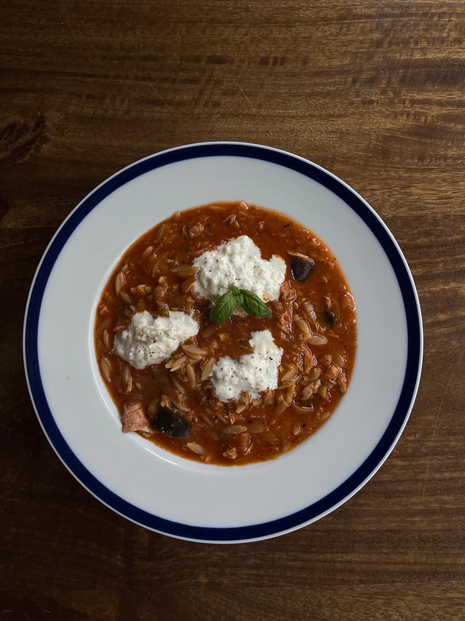 Orzo-tonnikalakeitto