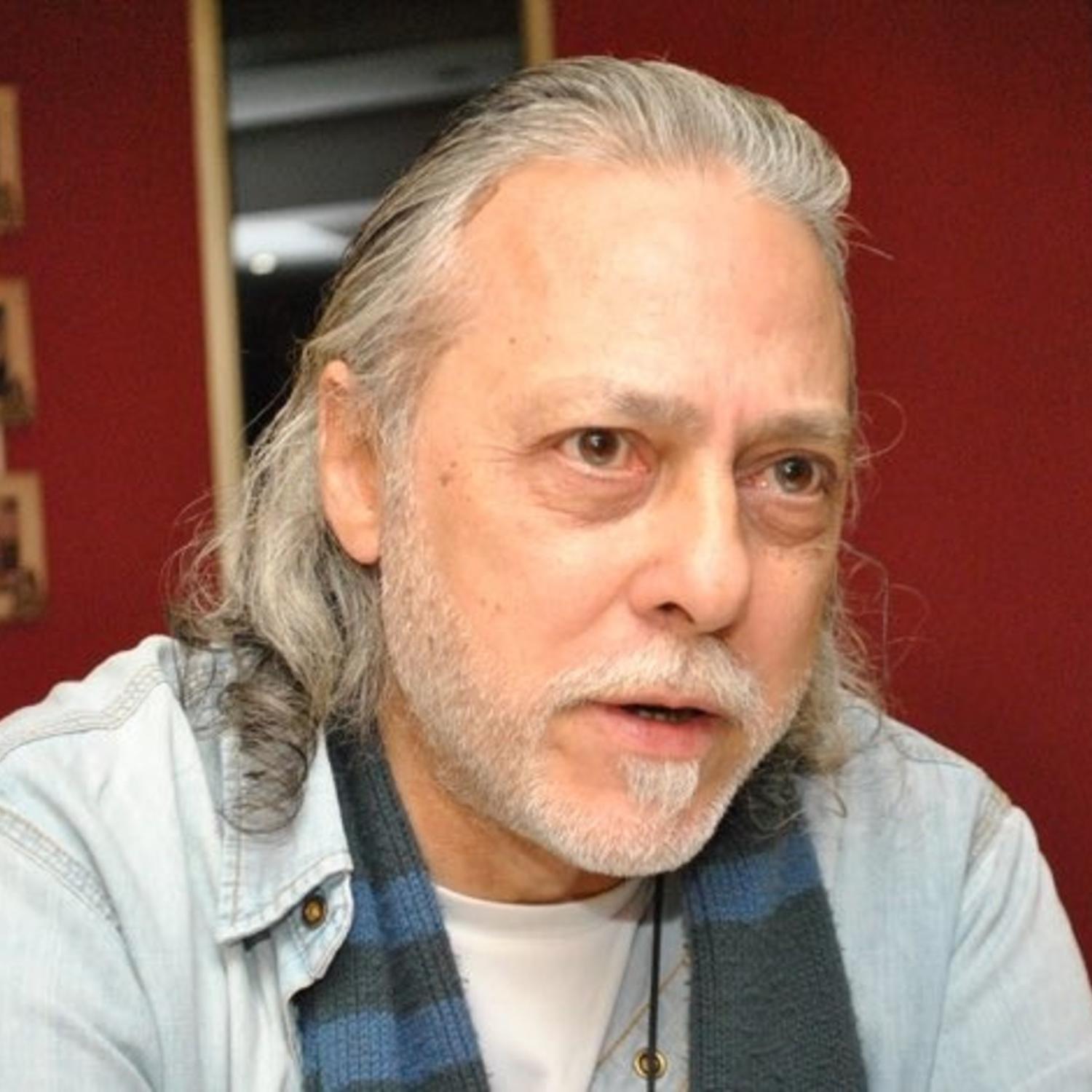 Retrato de Walter Saavedra