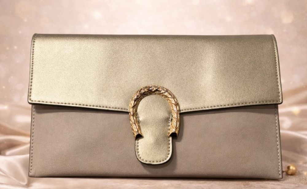 Mala formato “envelope” com ferradura