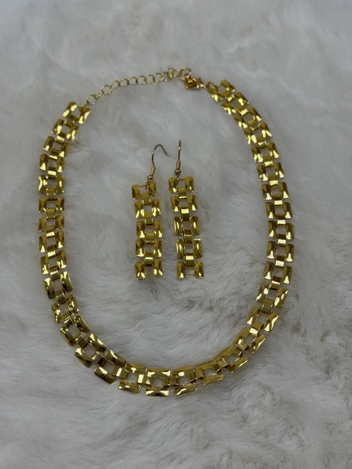 Conjunto colar e brincos dourado