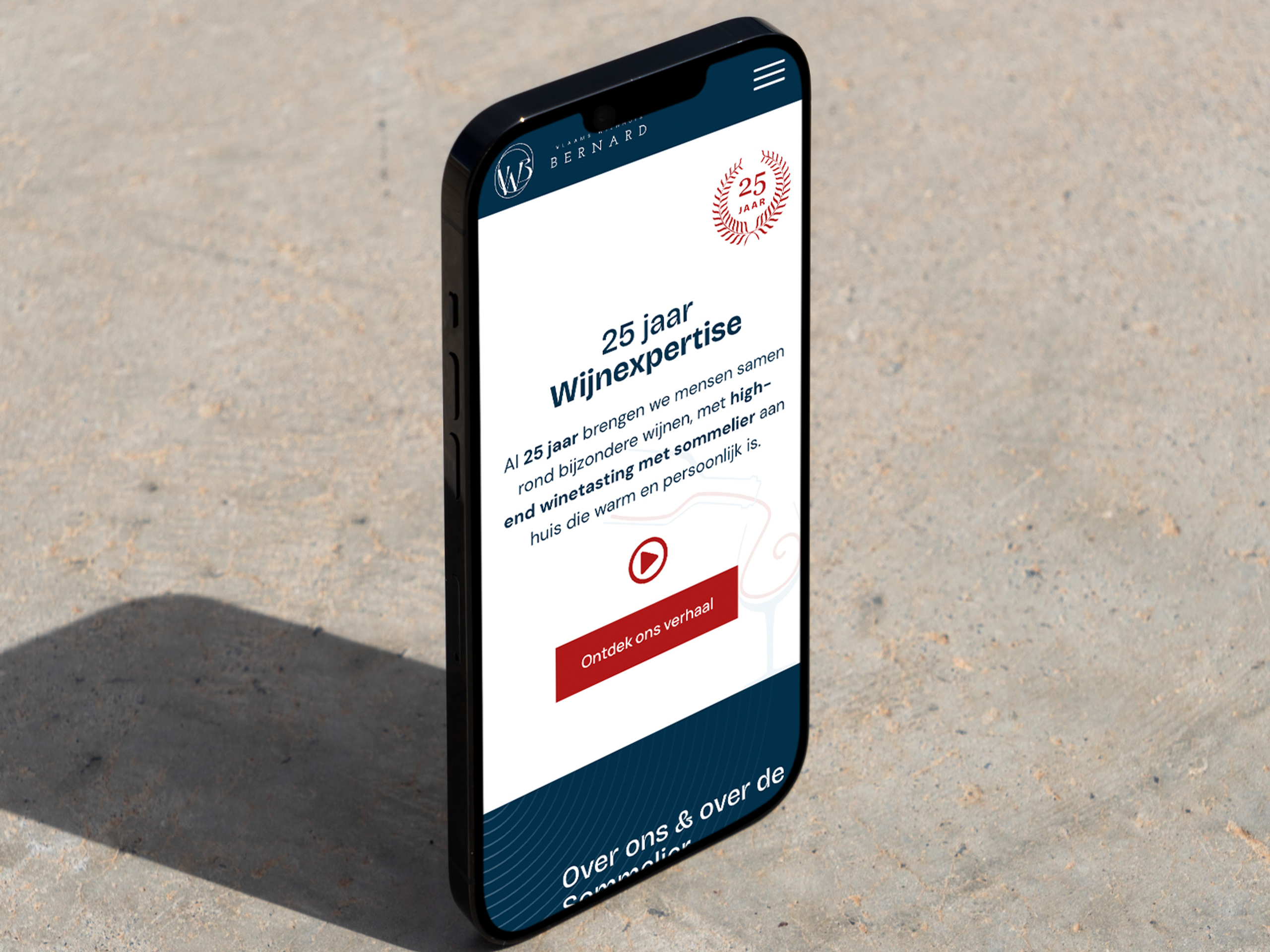 Wijnhuis Bernard: pagina Over ons op een smartphone