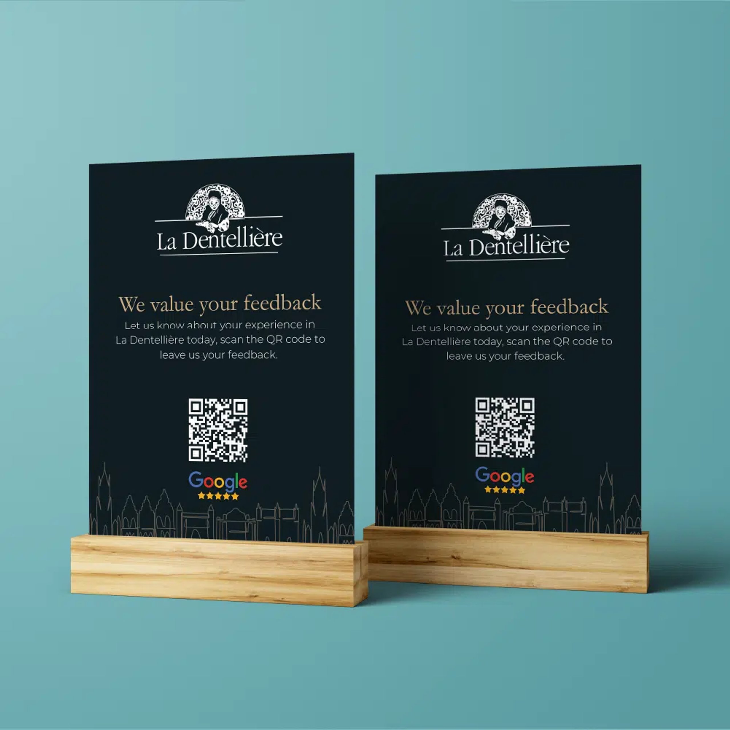 Een stijlvolle tafeldisplay met QR-code