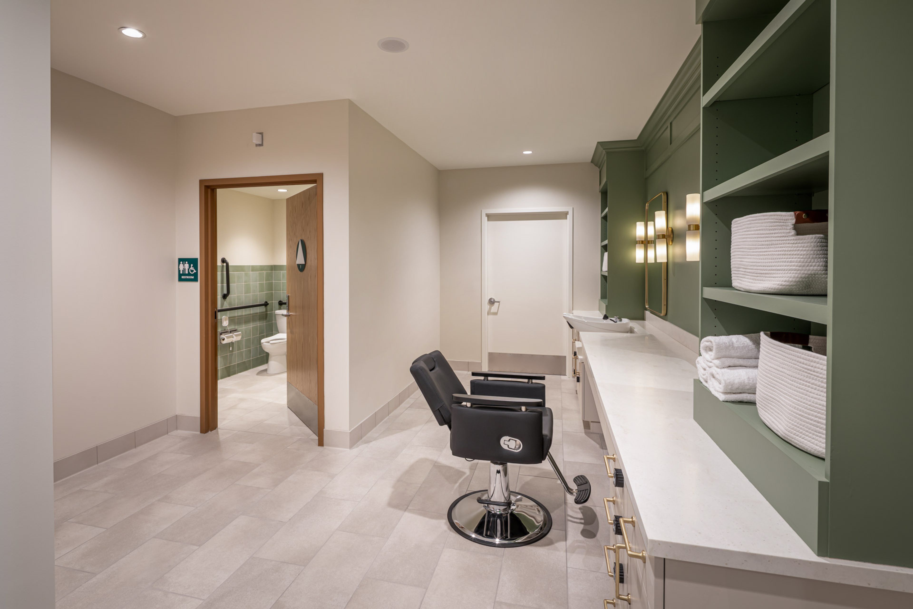 Habitat Health Spa space for senior personal care services at Habitat Health PACE with Kaiser Permanente in South Los Angeles