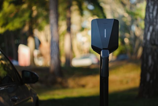 Bilde av en Easee lader