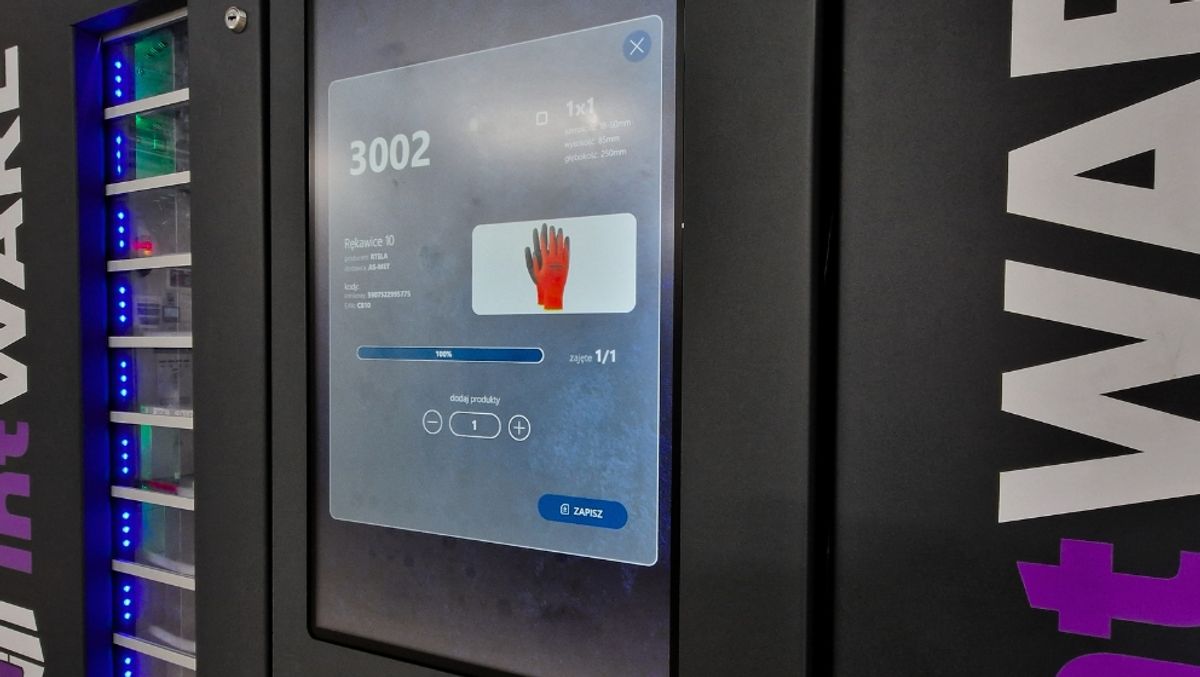Distributeur automatique industriel IntWare24 dans un atelier de production